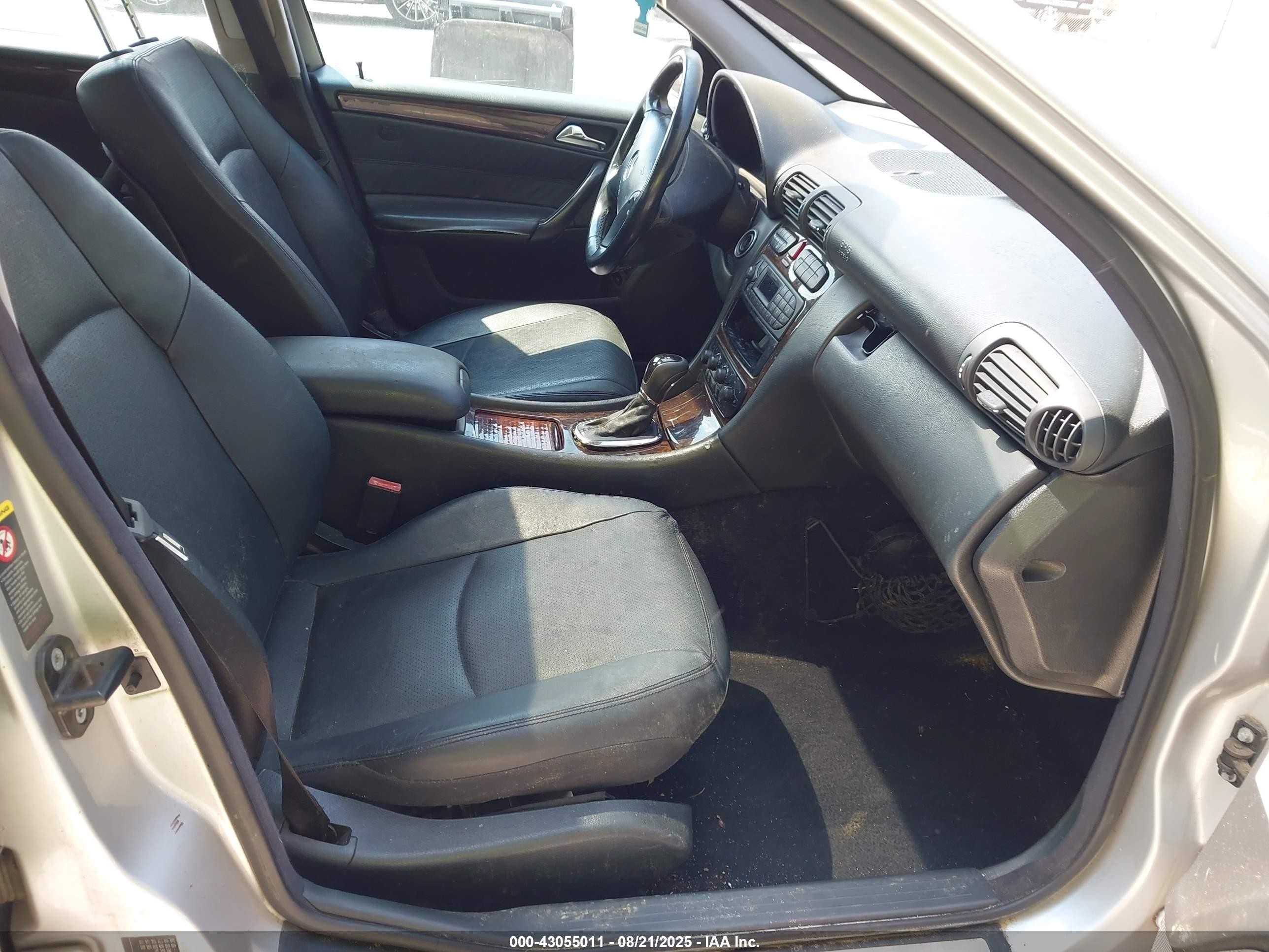 2002 Mercedes-benz C 240   Silver vin: WDBRF61J92F190928