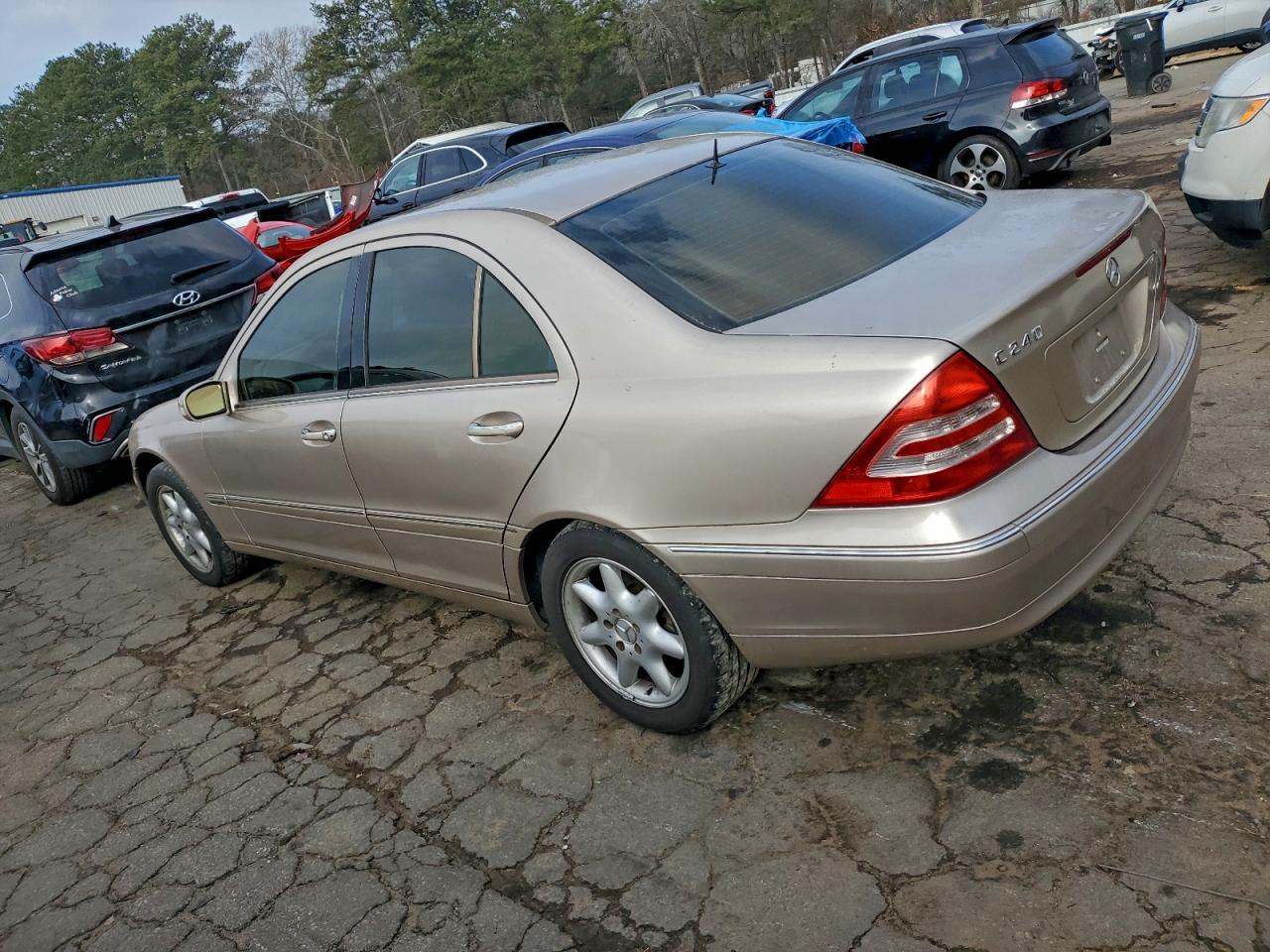 2002 Mercedes-benz C 240 Gold vin: WDBRF61J92F213561