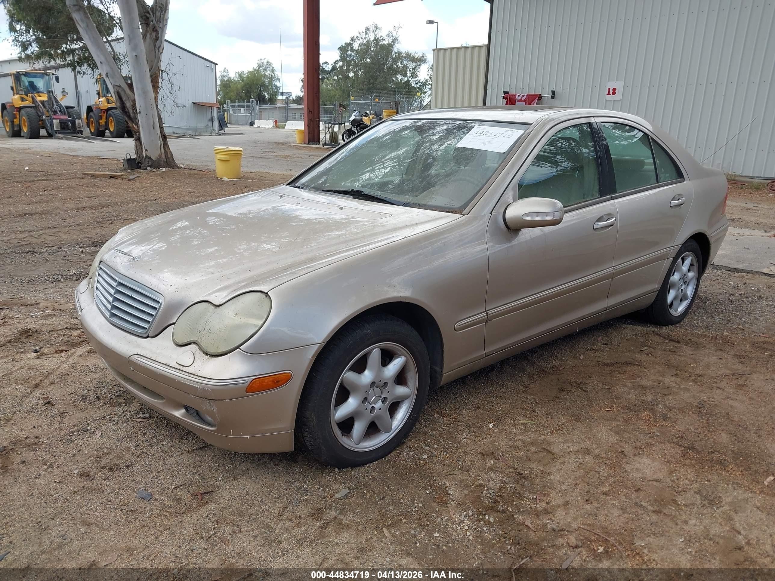 2002 Mercedes-benz C 240 Gold vin: WDBRF61J92F239755
