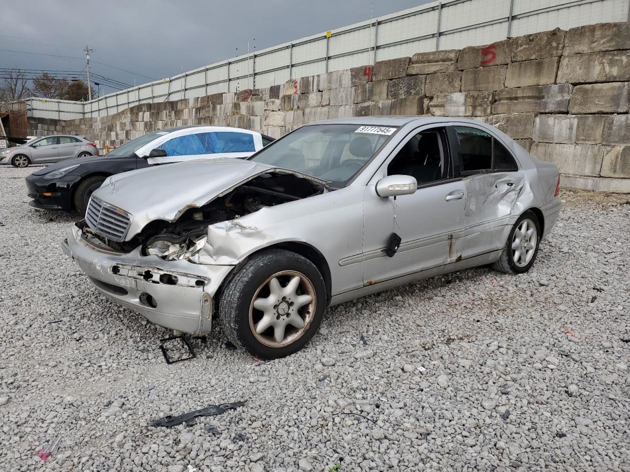 2002 Mercedes-benz C 240 Серебряный vin: WDBRF61J92F267619