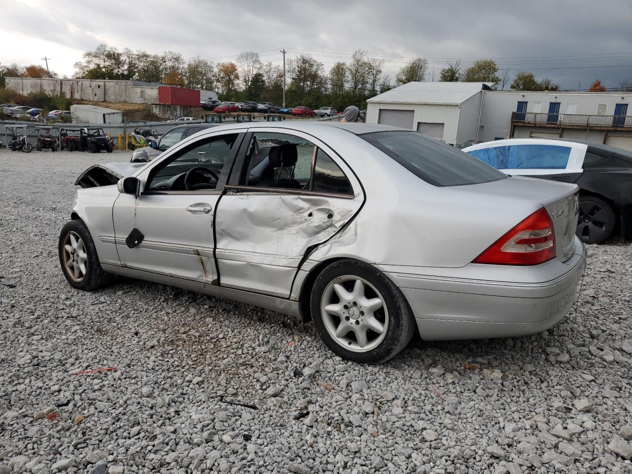 2002 Mercedes-benz C 240 Серебряный vin: WDBRF61J92F267619