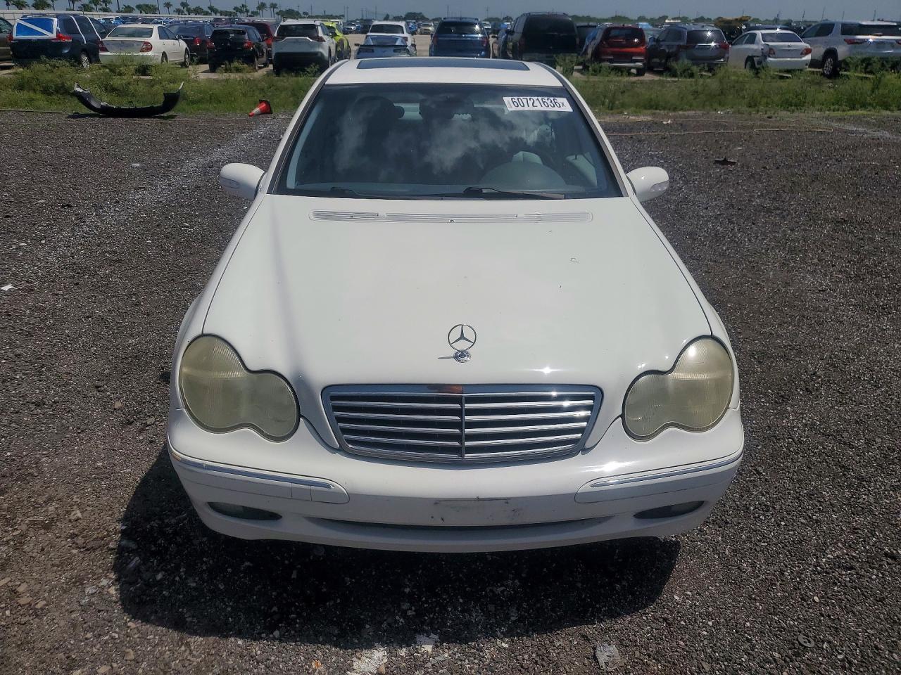 2002 Mercedes-benz C 240 Белый vin: WDBRF61J92F295131
