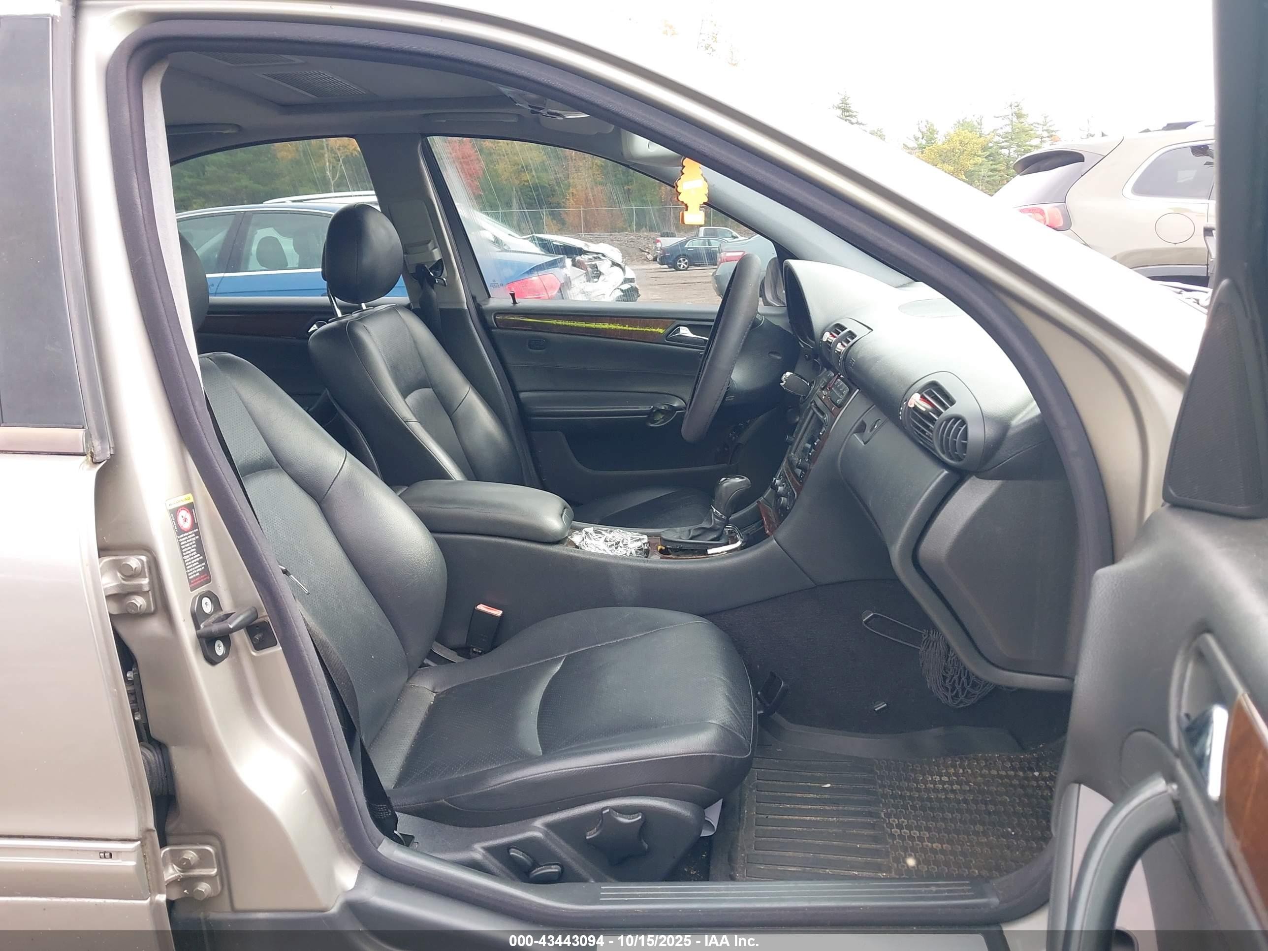 2003 Mercedes-benz C 240   Серебряный vin: WDBRF61J93F335371