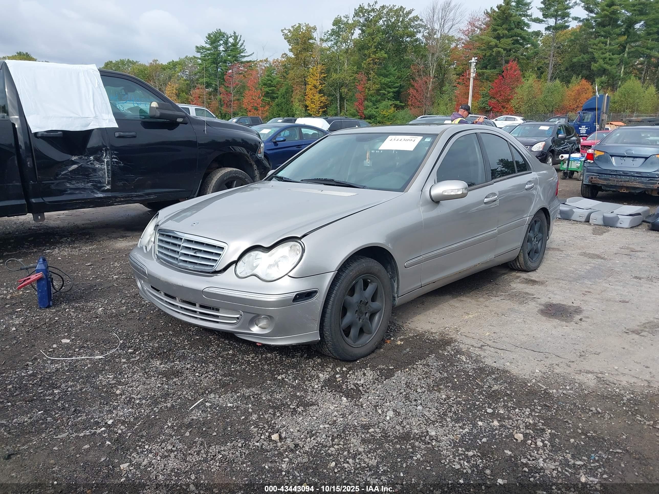 2003 Mercedes-benz C 240   Серебряный vin: WDBRF61J93F335371