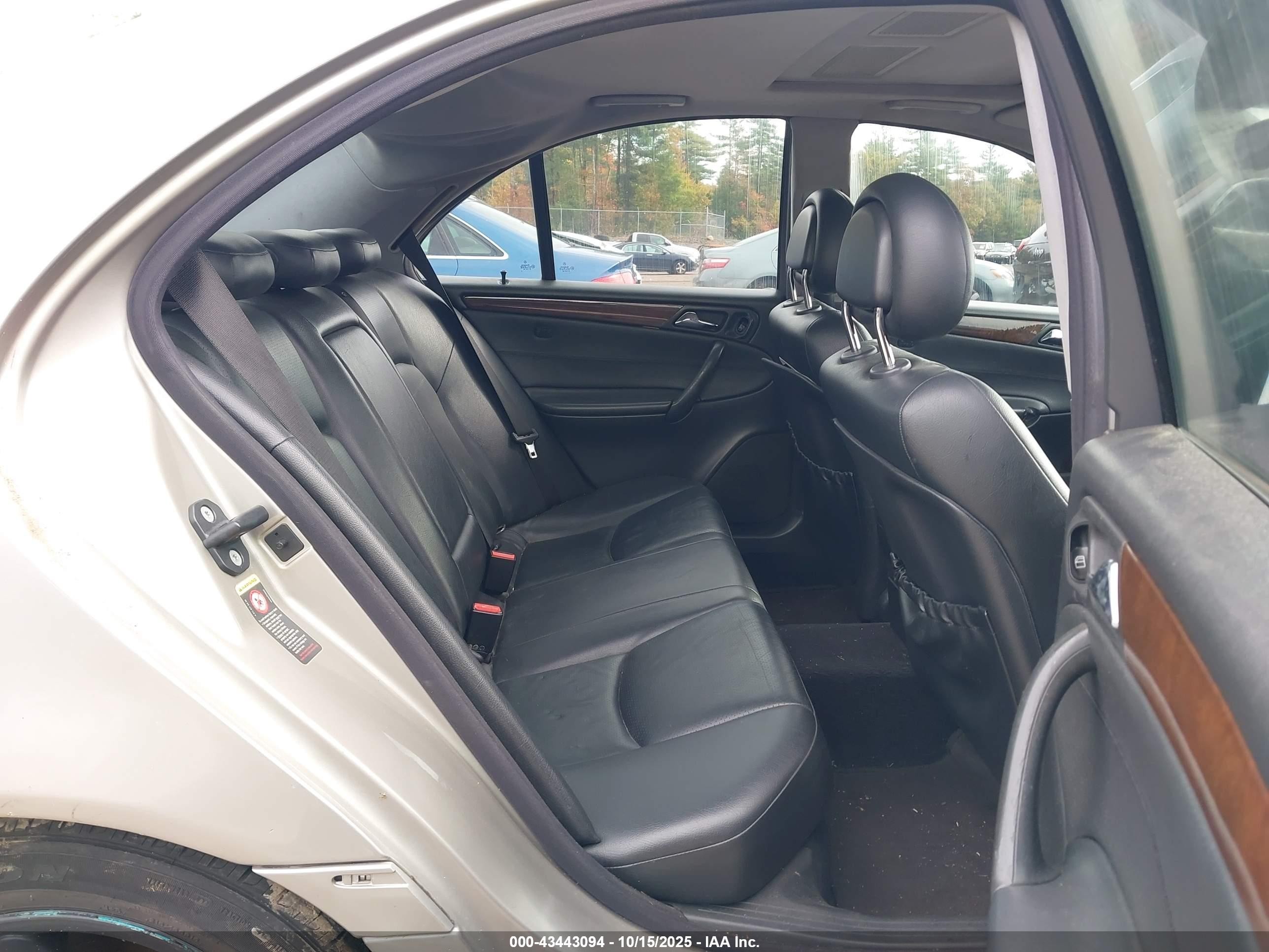 2003 Mercedes-benz C 240   Серебряный vin: WDBRF61J93F335371