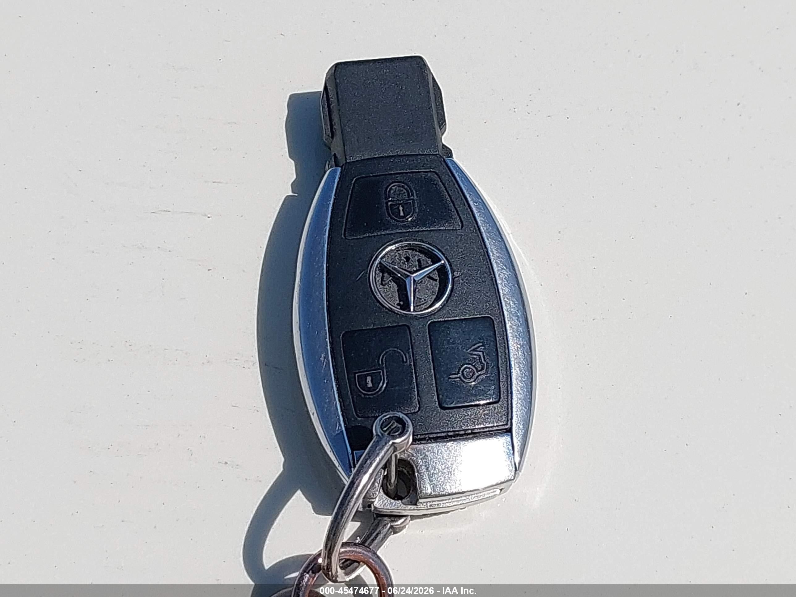 2004 Mercedes-benz C 240   Серебряный vin: WDBRF61J94A617444