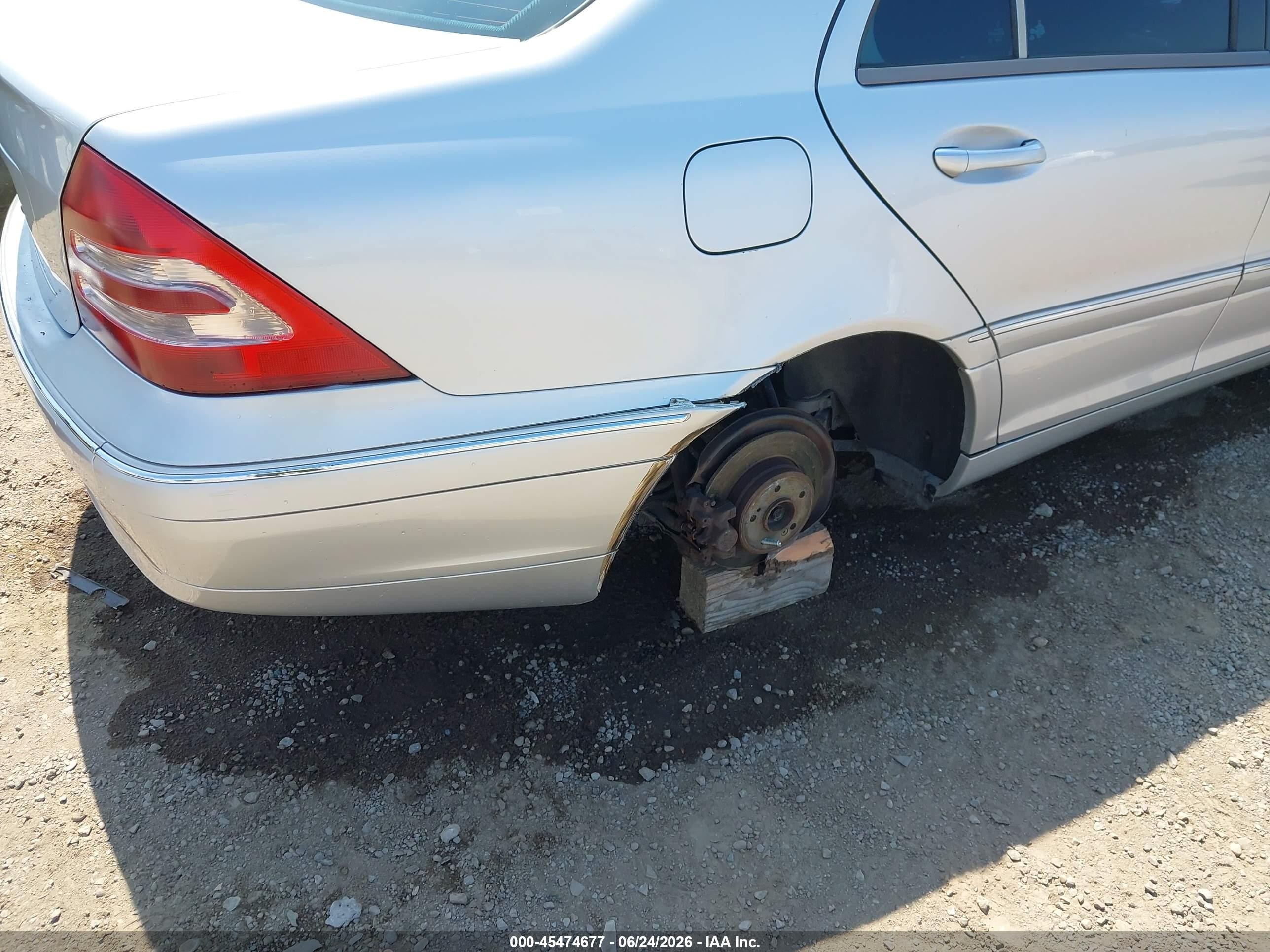 2004 Mercedes-benz C 240   Серебряный vin: WDBRF61J94A617444
