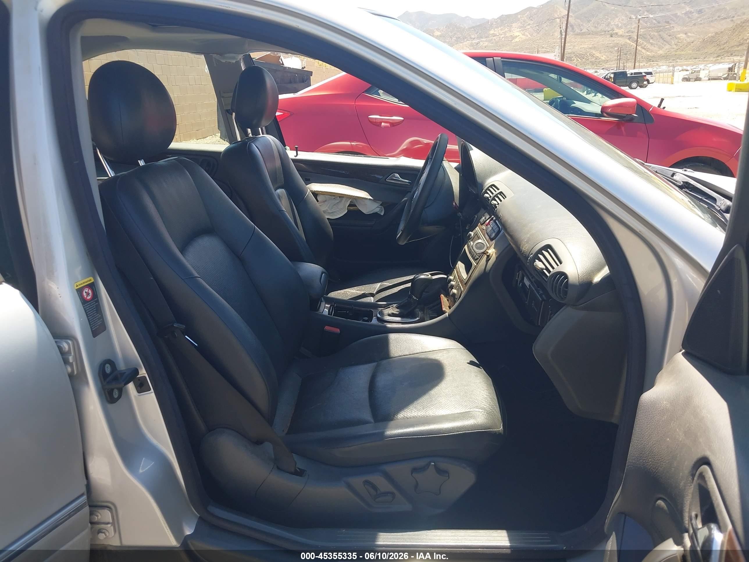 2004 Mercedes-benz C 240   Серебряный vin: WDBRF61J94F530341