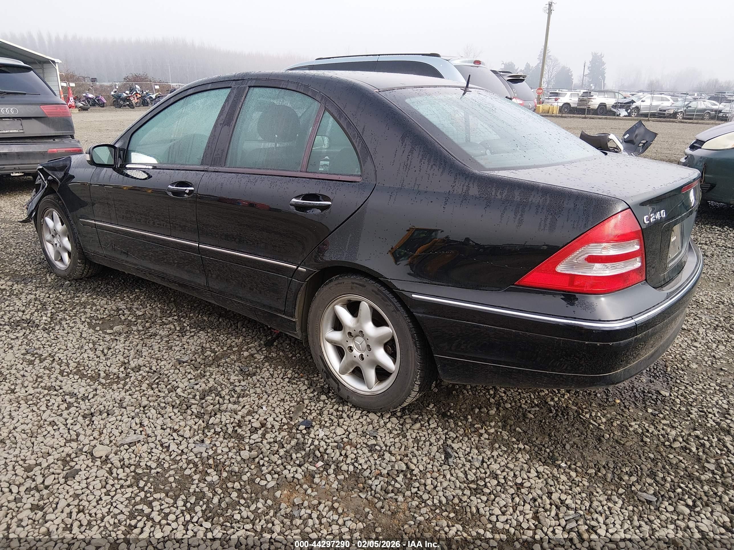 2001 Mercedes-benz C 240   Black vin: WDBRF61JX1F074569