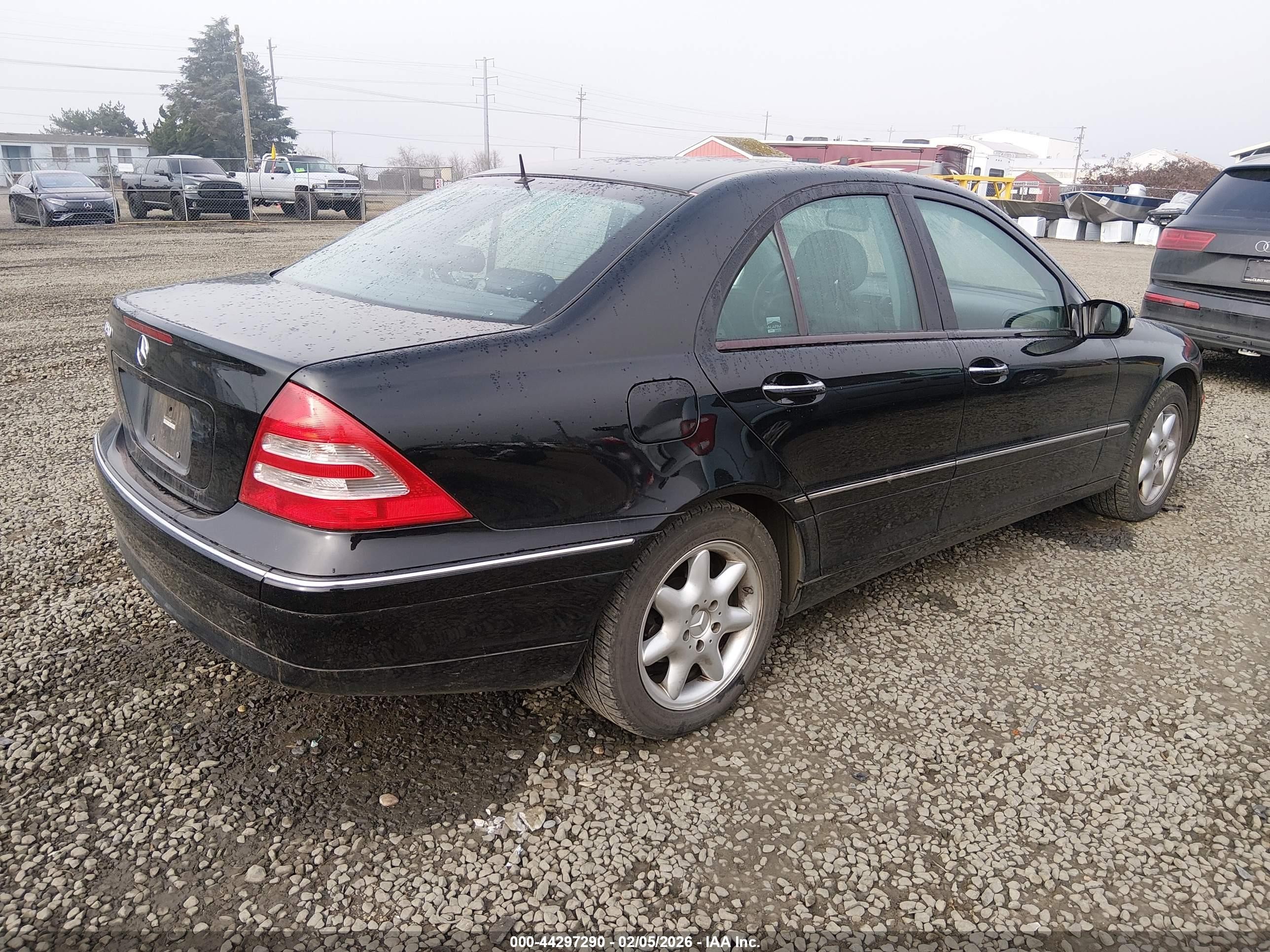 2001 Mercedes-benz C 240   Black vin: WDBRF61JX1F074569