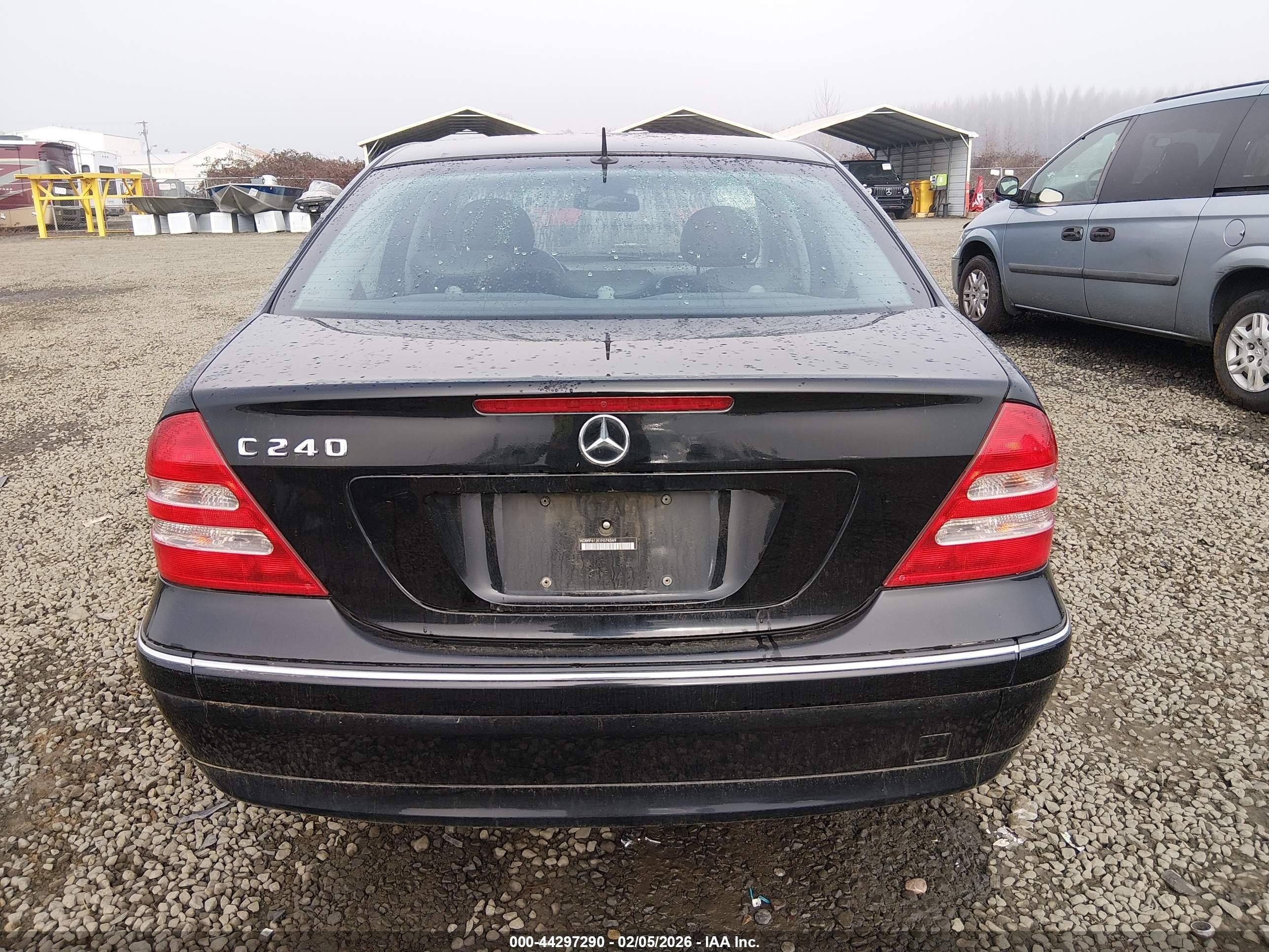 2001 Mercedes-benz C 240   Black vin: WDBRF61JX1F074569