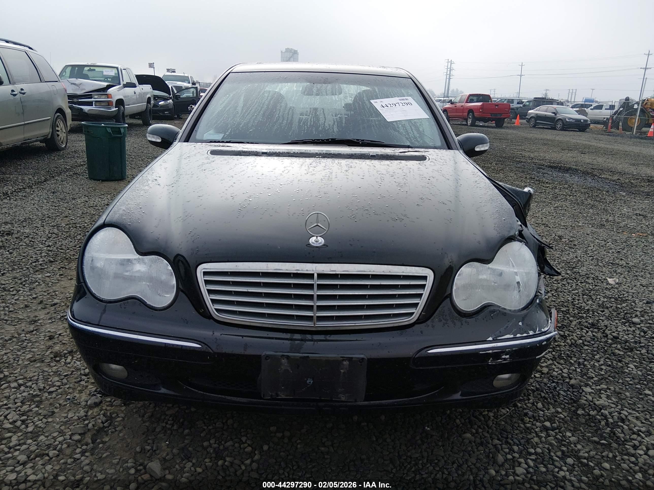 2001 Mercedes-benz C 240   Black vin: WDBRF61JX1F074569