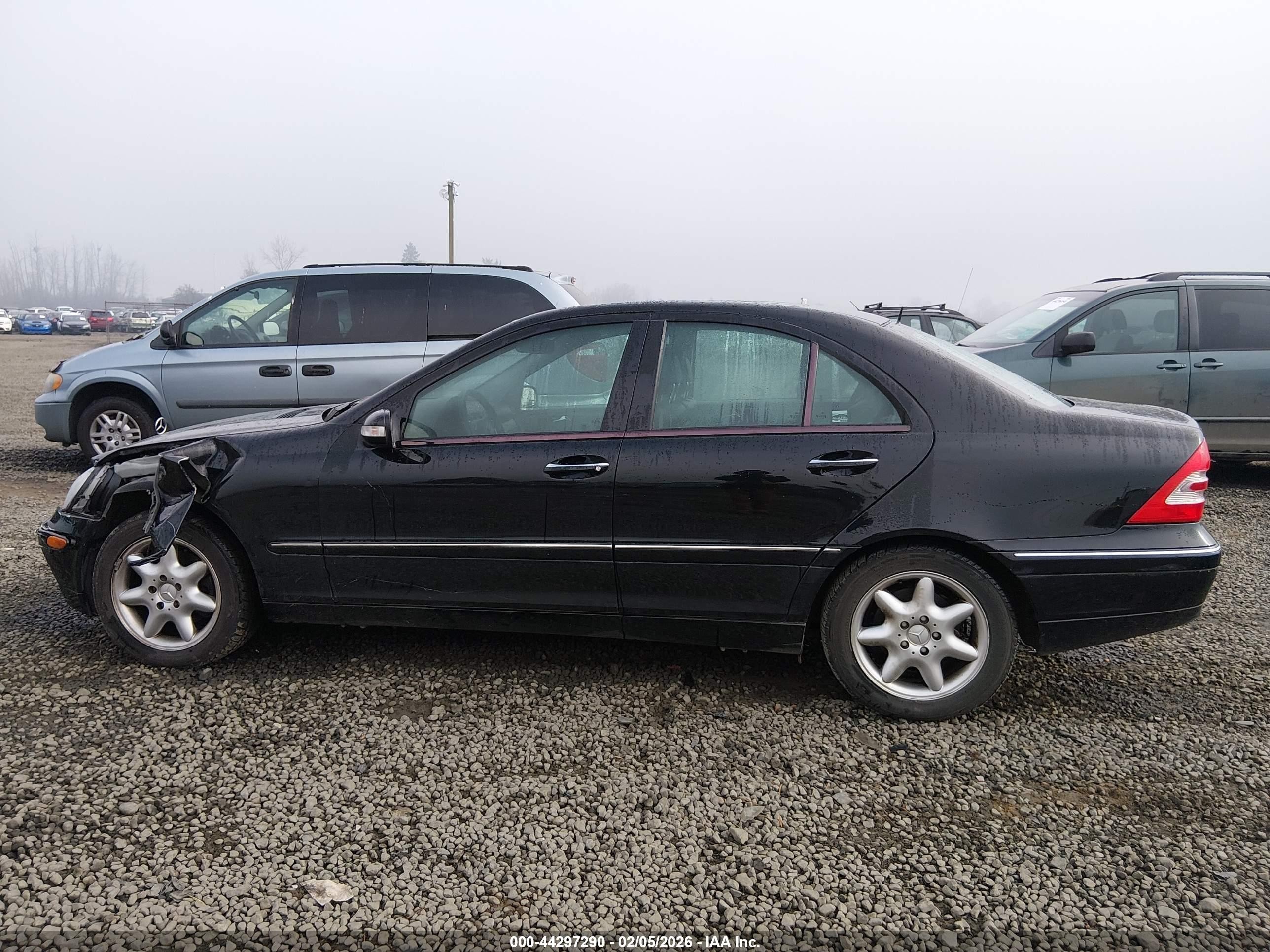 2001 Mercedes-benz C 240   Black vin: WDBRF61JX1F074569