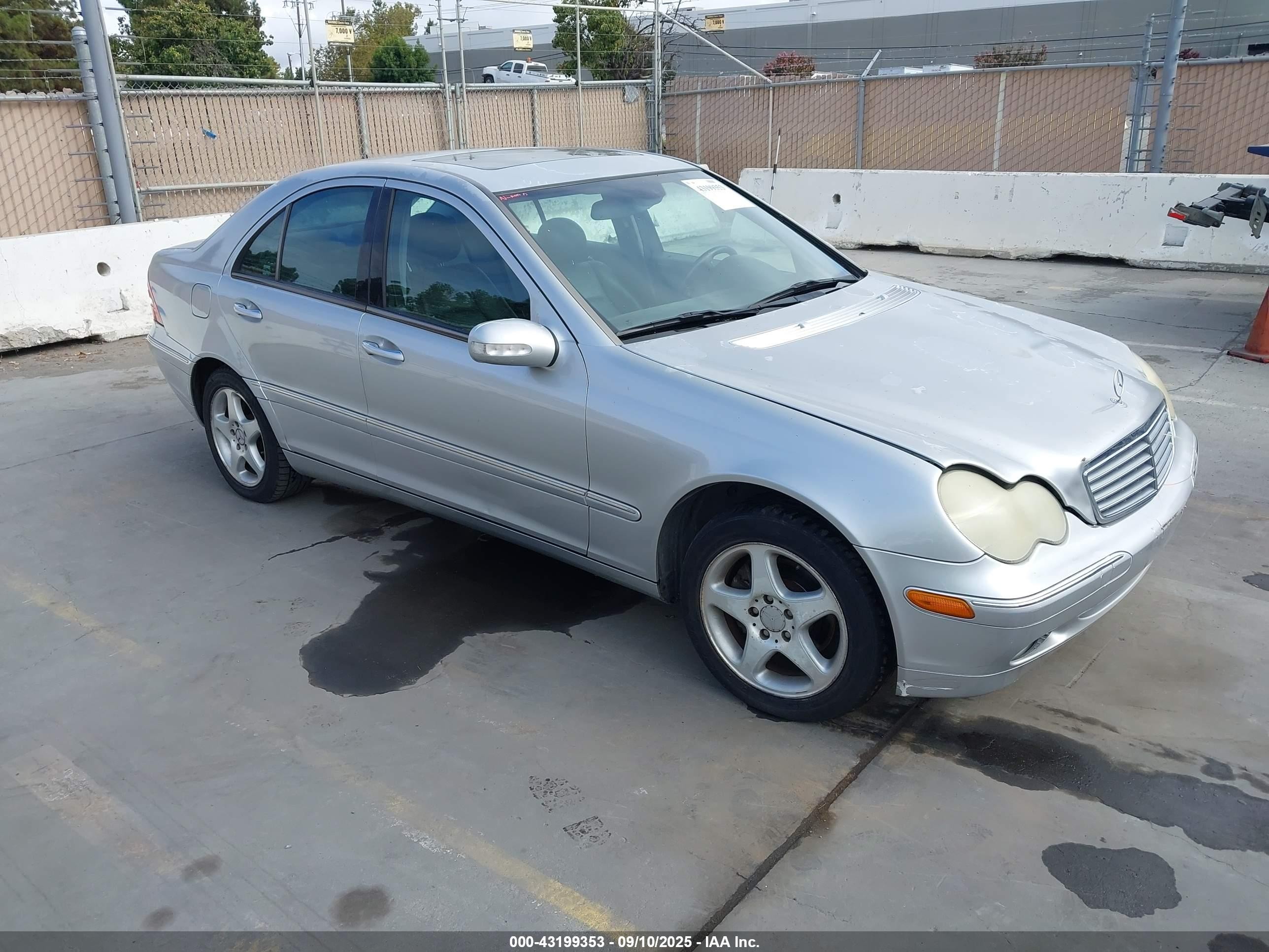 2002 Mercedes-benz C 240   Silver vin: WDBRF61JX2F148039