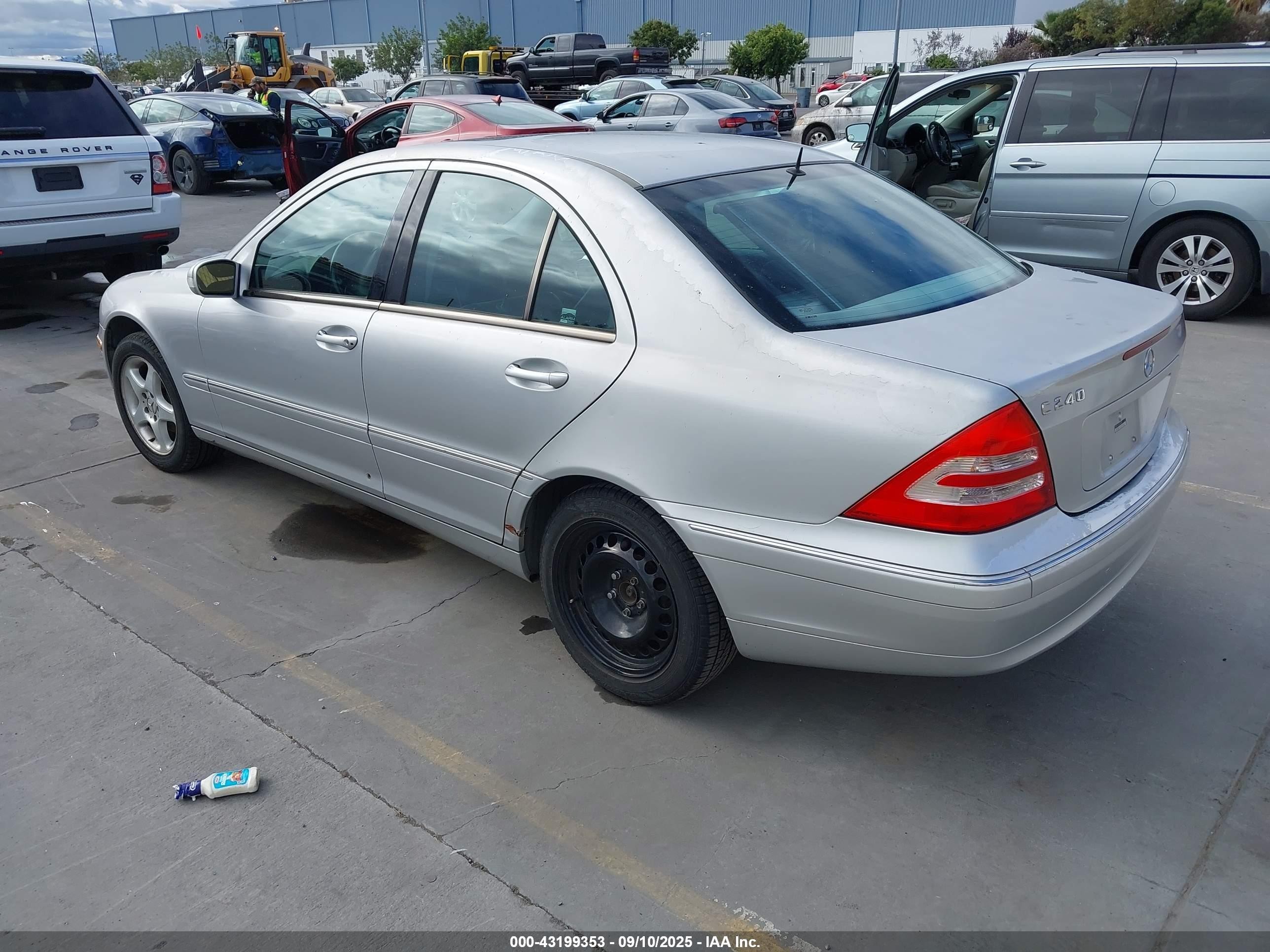2002 Mercedes-benz C 240   Silver vin: WDBRF61JX2F148039