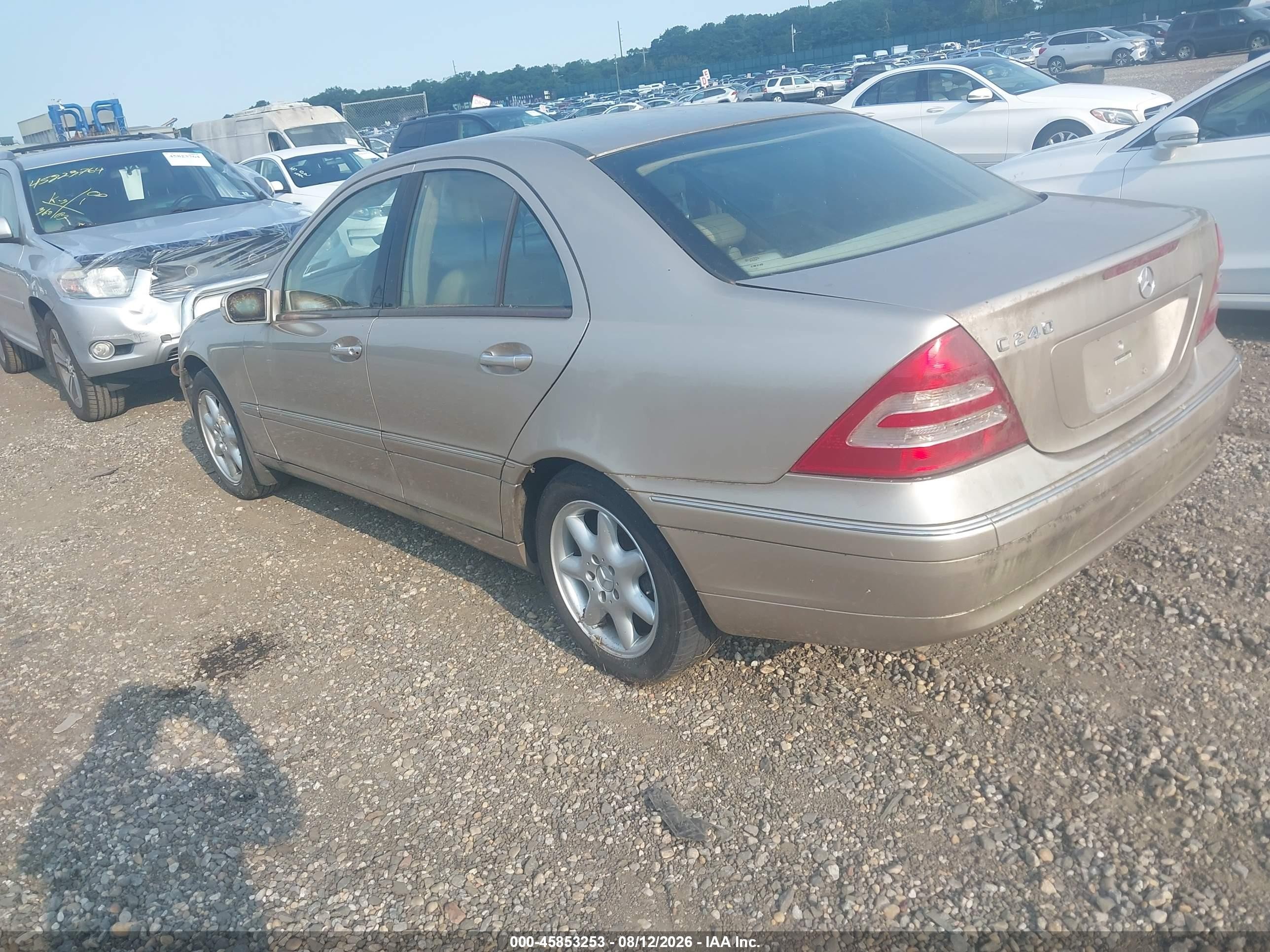 2002 Mercedes-benz C 240   Золотой vin: WDBRF61JX2F163589