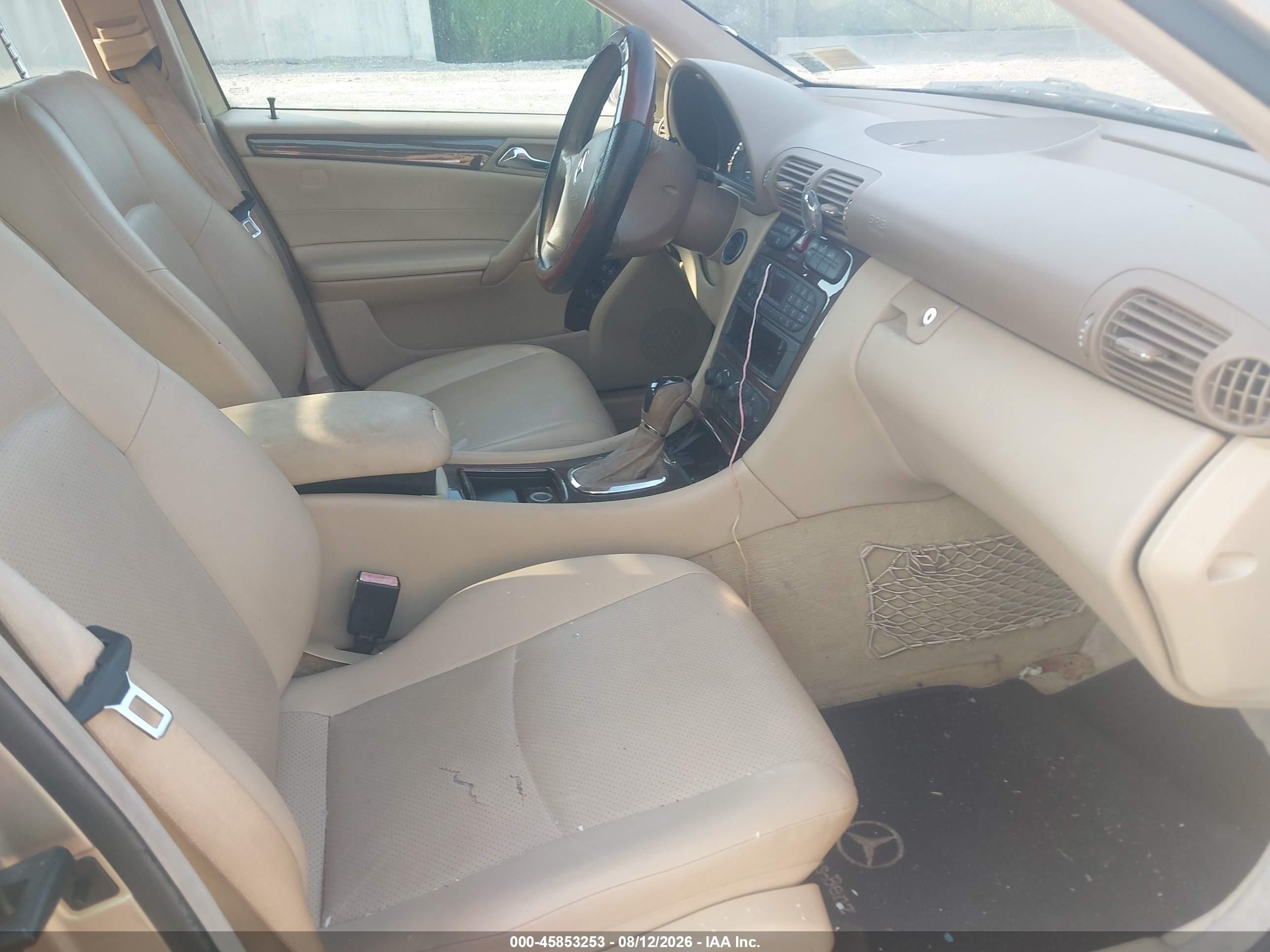 2002 Mercedes-benz C 240   Золотой vin: WDBRF61JX2F163589