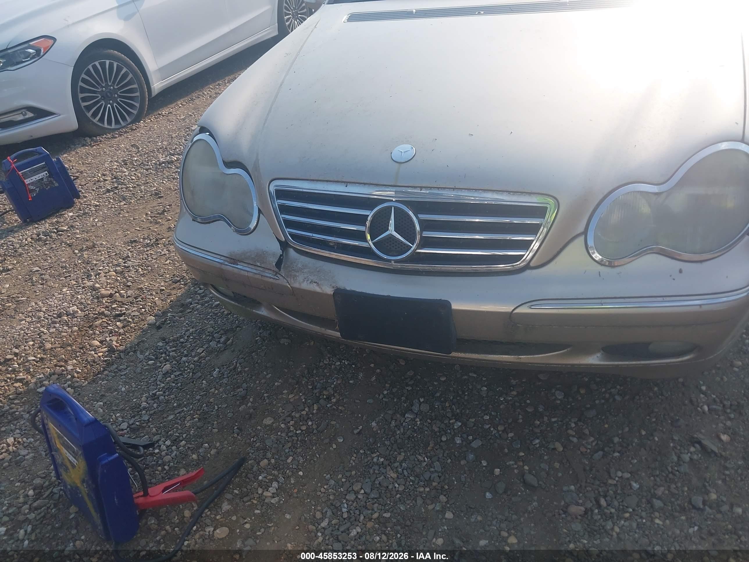 2002 Mercedes-benz C 240   Золотой vin: WDBRF61JX2F163589