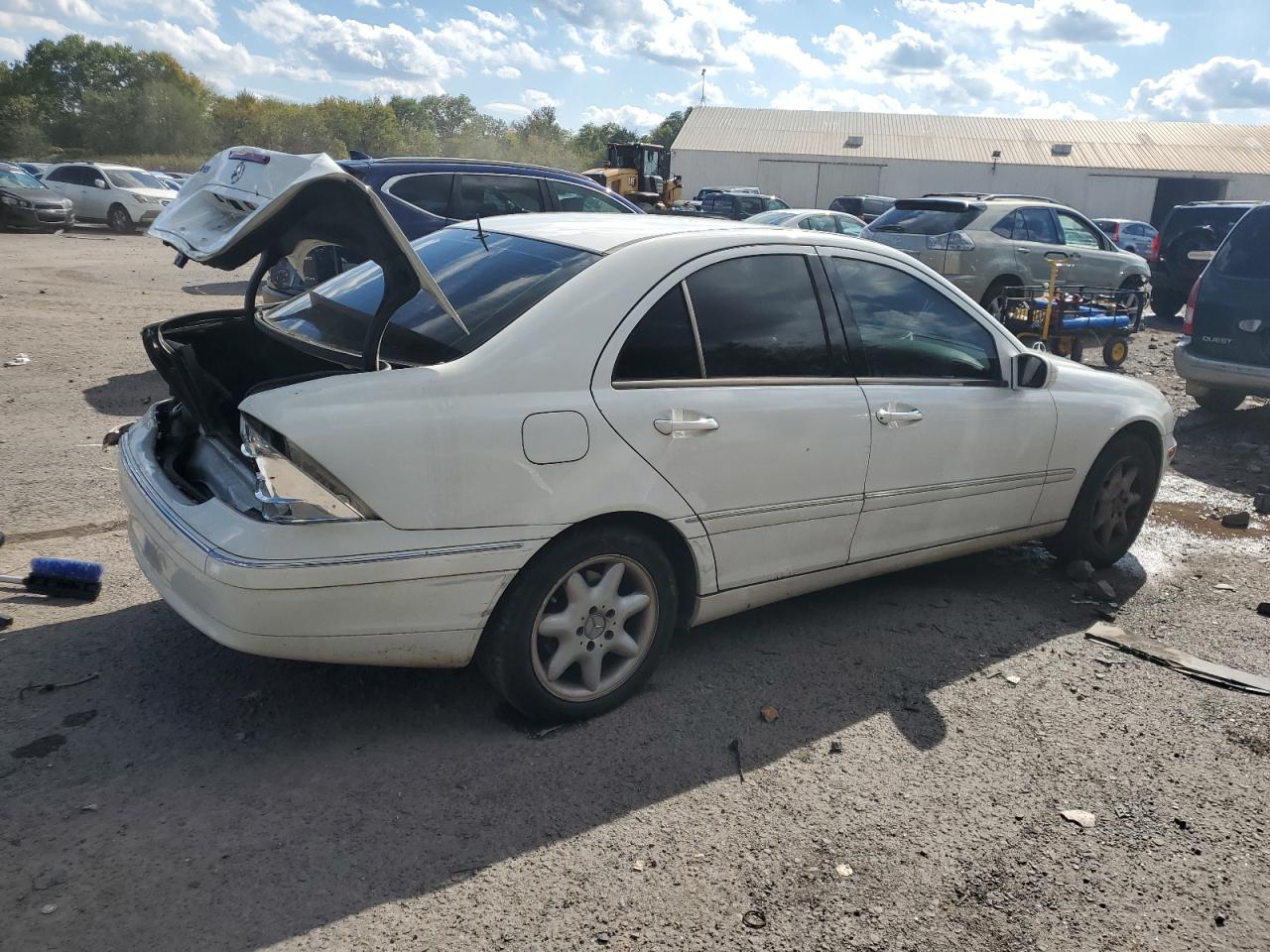 2002 Mercedes-benz C 240 White vin: WDBRF61JX2F179680
