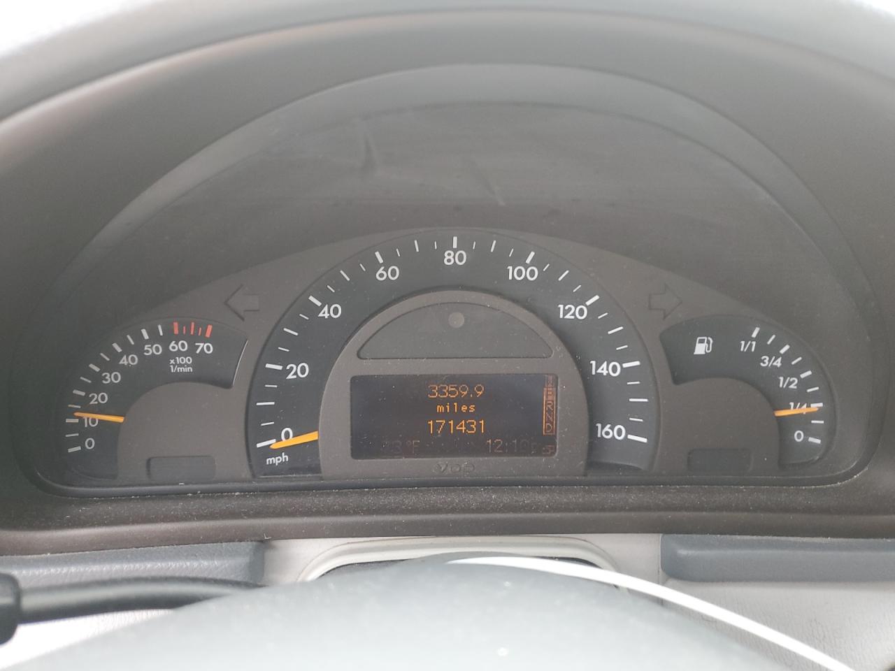 2002 Mercedes-benz C 240 White vin: WDBRF61JX2F179680