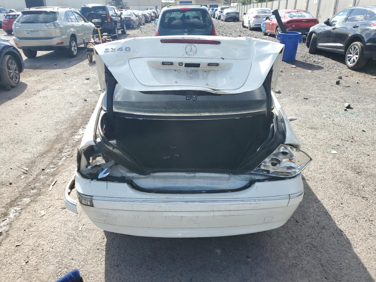 2002 Mercedes-benz C 240 White vin: WDBRF61JX2F179680