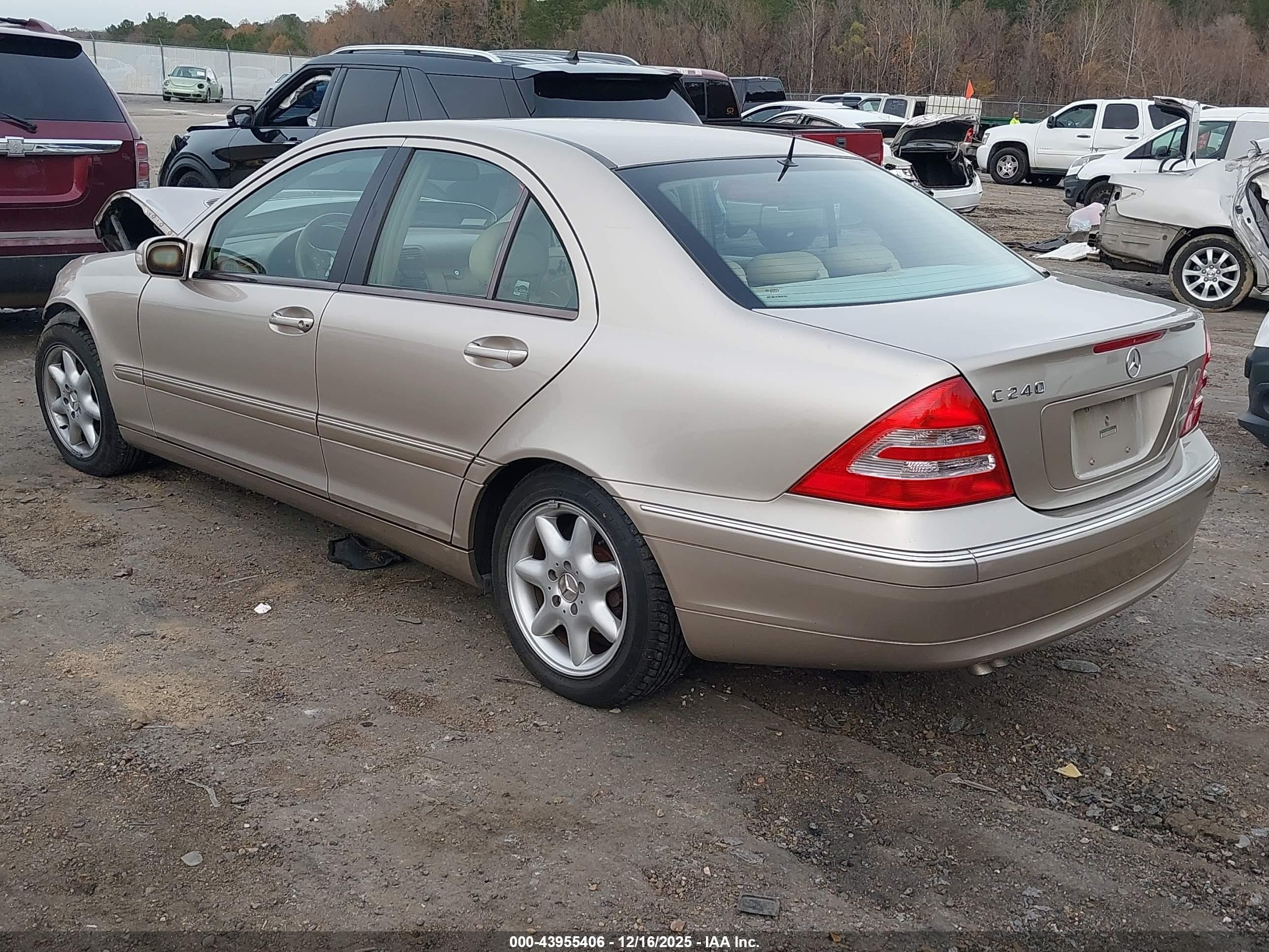 2002 Mercedes-benz C 240   Gold vin: WDBRF61JX2F230451