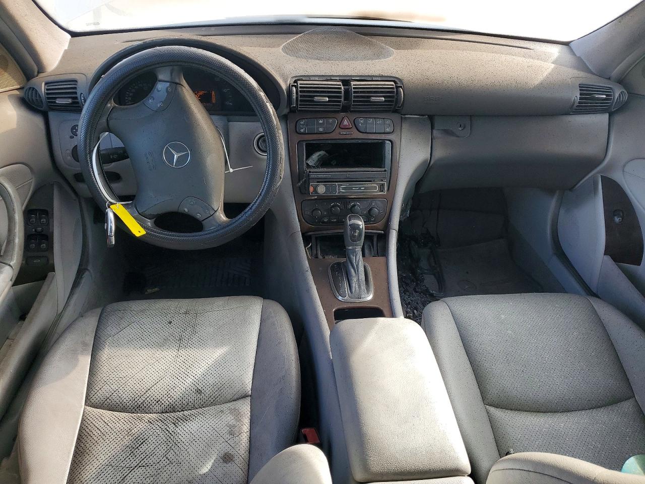 2003 Mercedes-benz C 240 Tan vin: WDBRF61JX3E012954