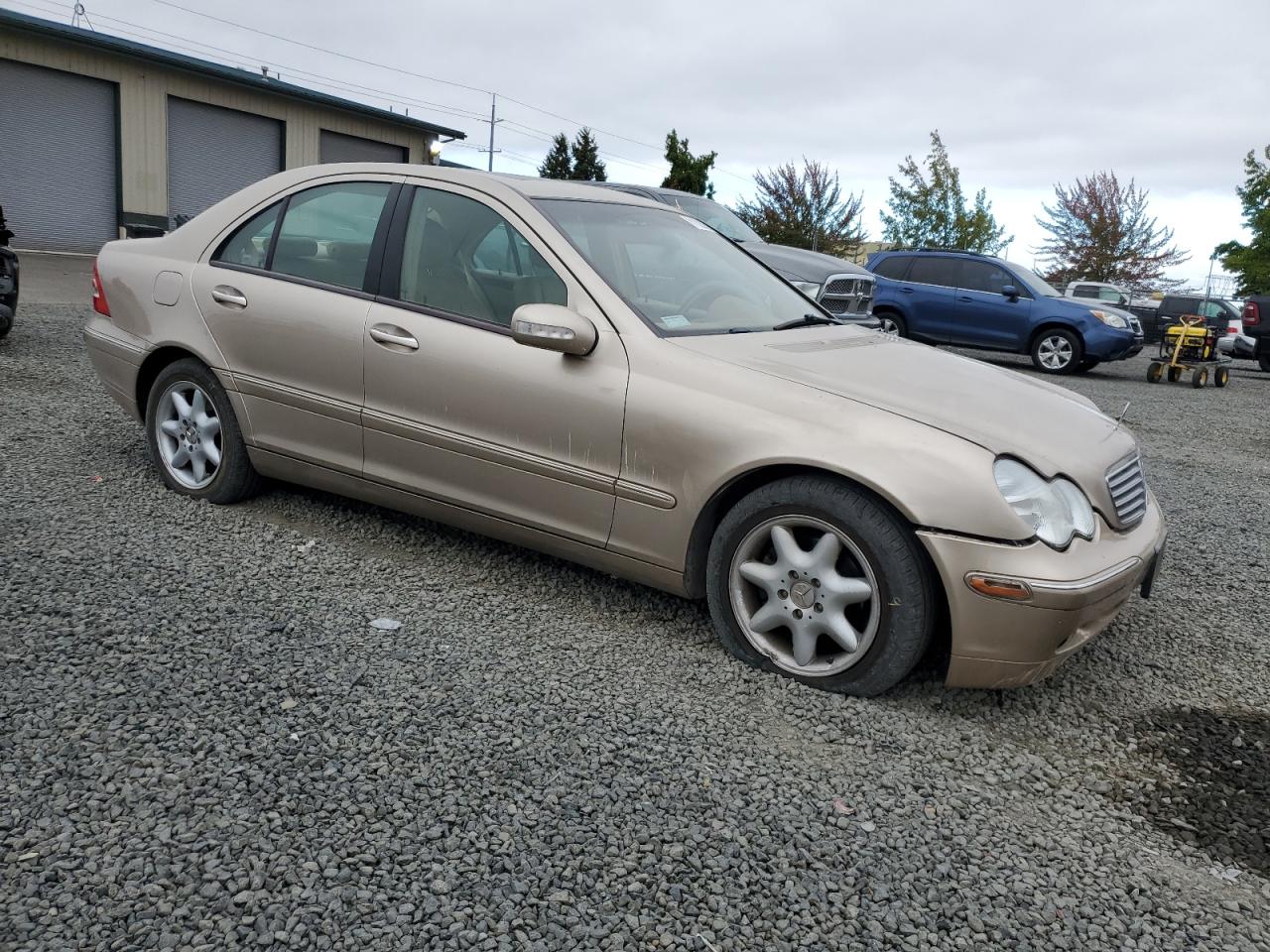2003 Mercedes-benz C 240 Beige vin: WDBRF61JX3F330180