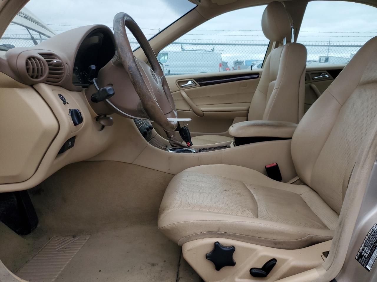 2003 Mercedes-benz C 240 Beige vin: WDBRF61JX3F330180