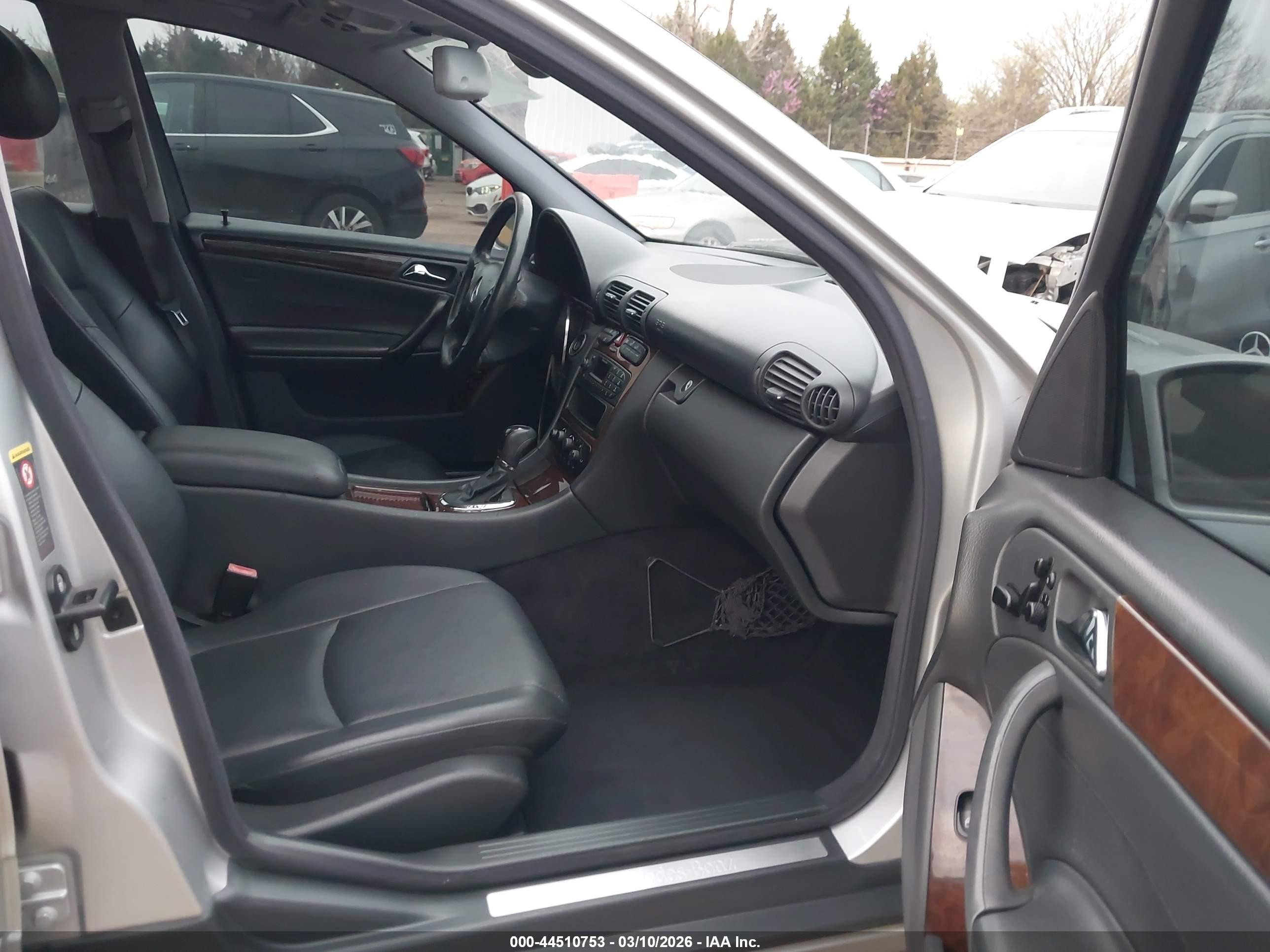 2003 Mercedes-benz C 240   Silver vin: WDBRF61JX3F351952