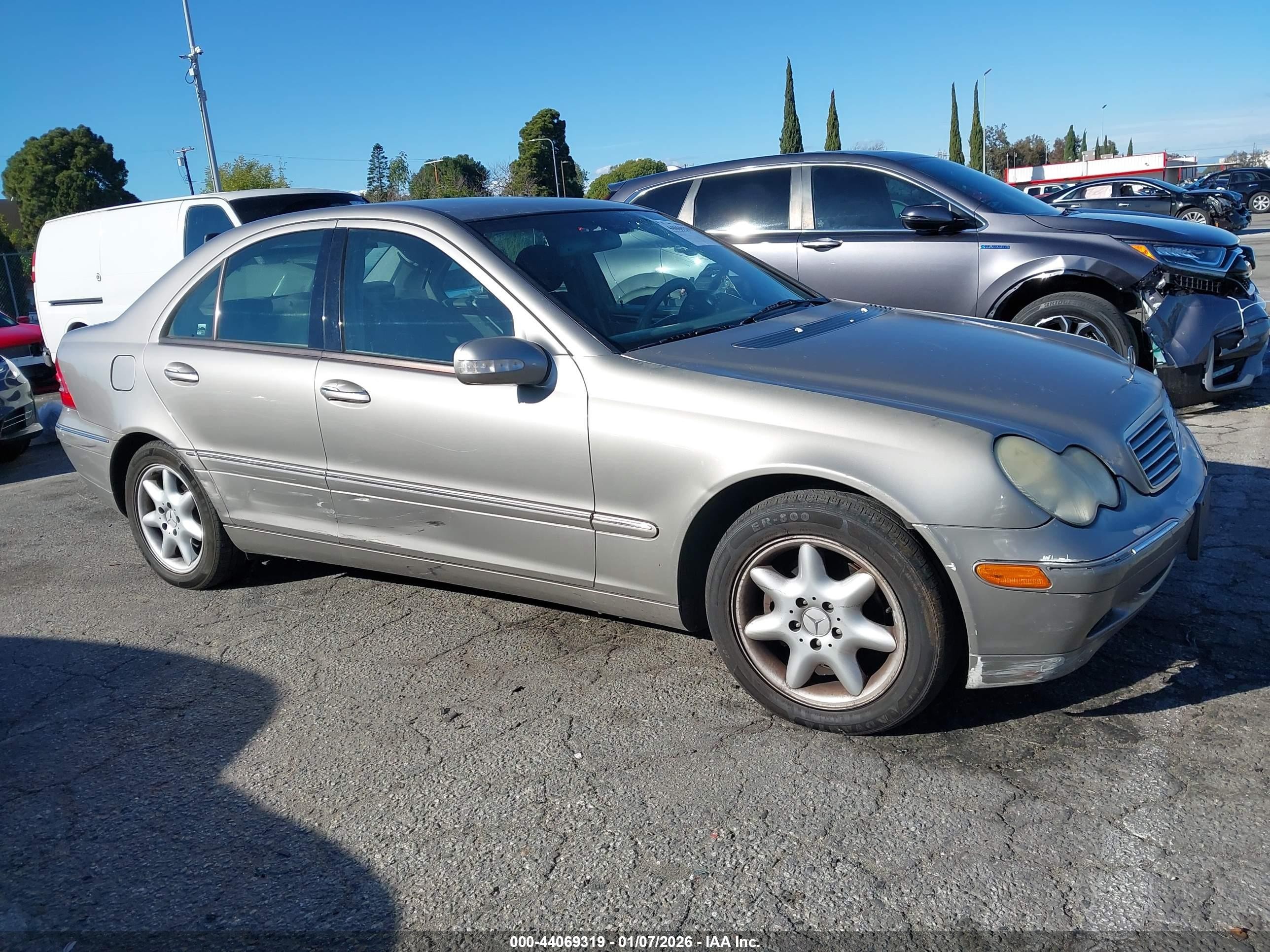 2003 Mercedes-benz C 240   Silver vin: WDBRF61JX3F389598