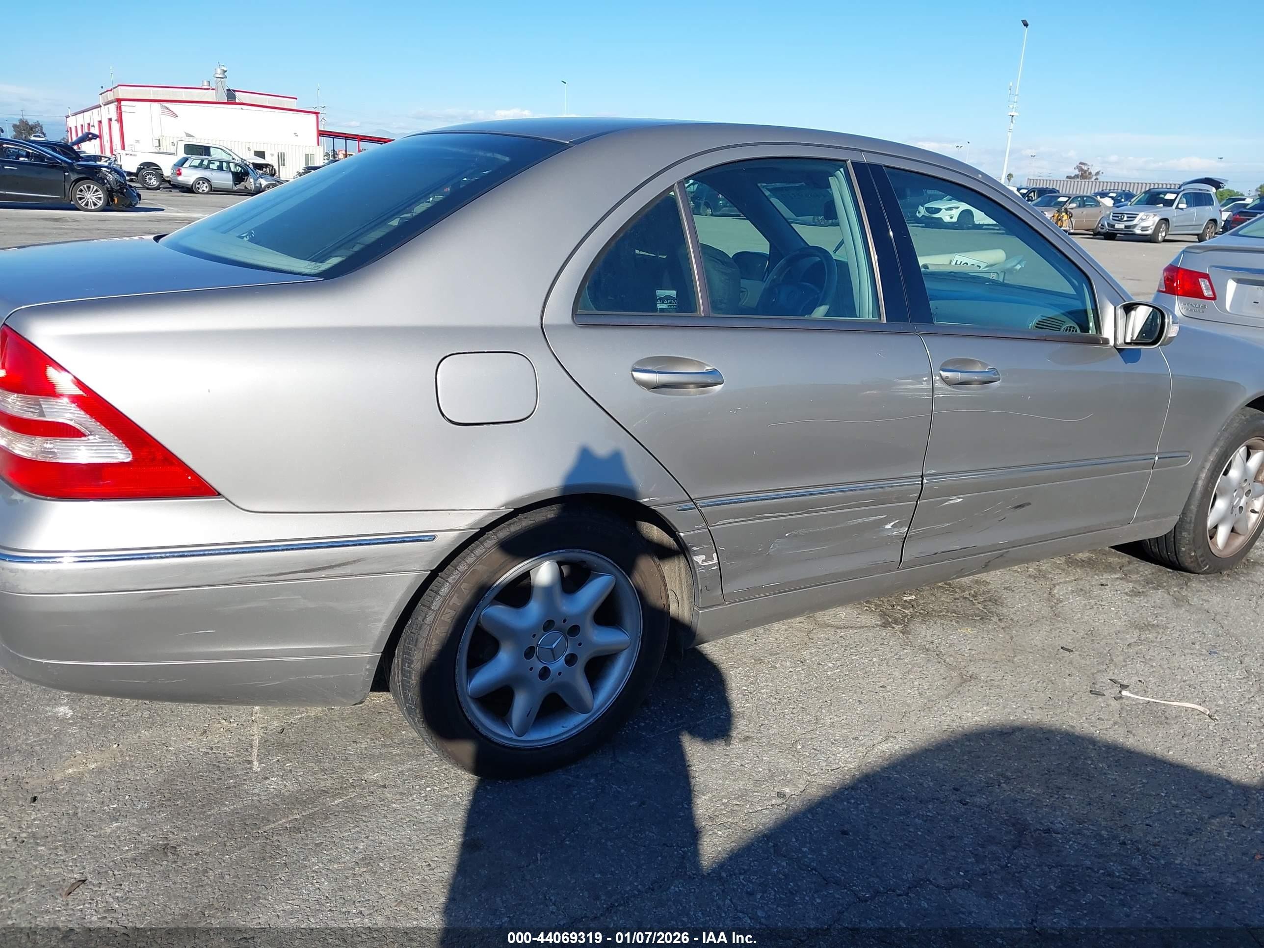 2003 Mercedes-benz C 240   Silver vin: WDBRF61JX3F389598