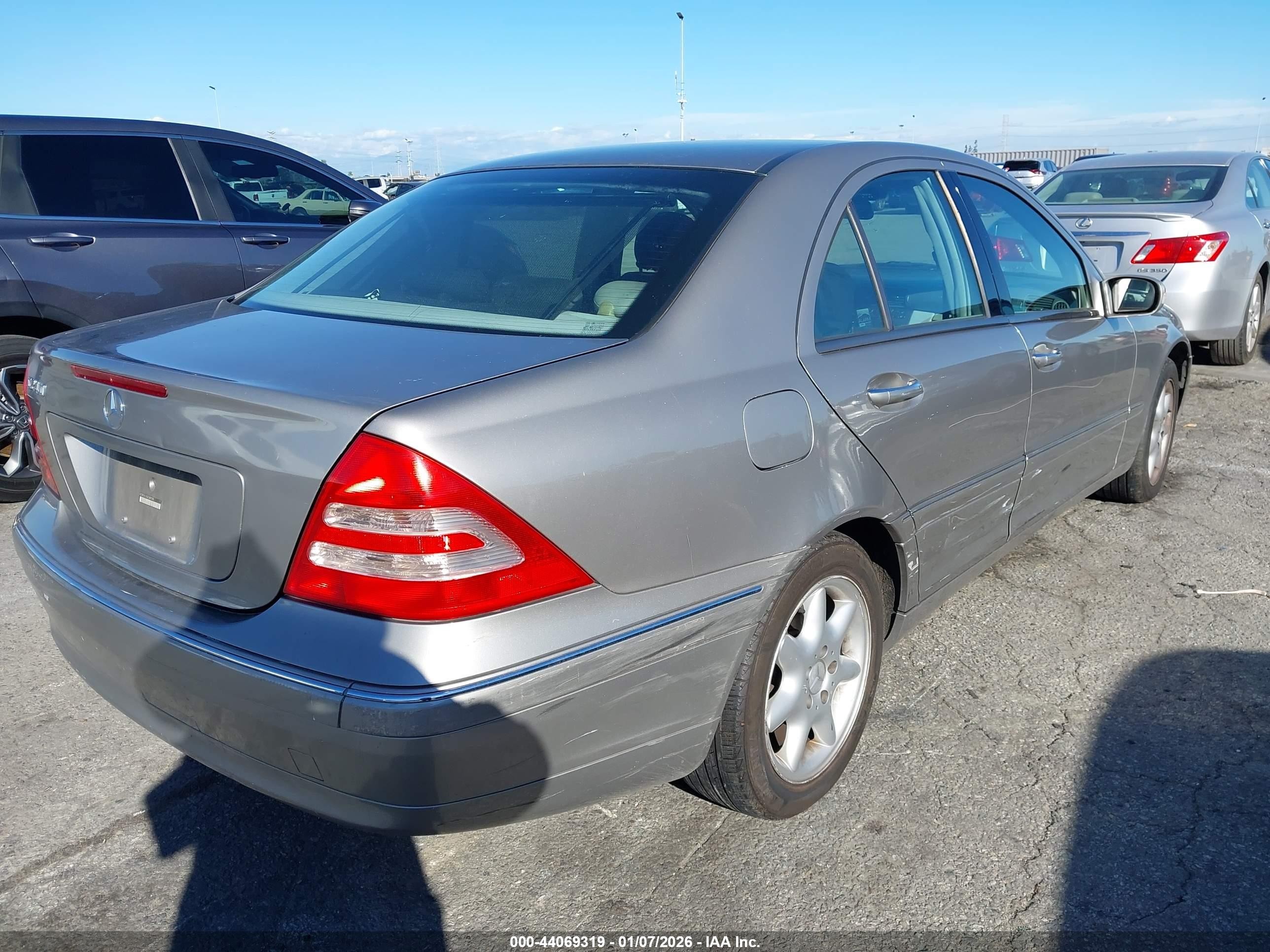 2003 Mercedes-benz C 240   Silver vin: WDBRF61JX3F389598