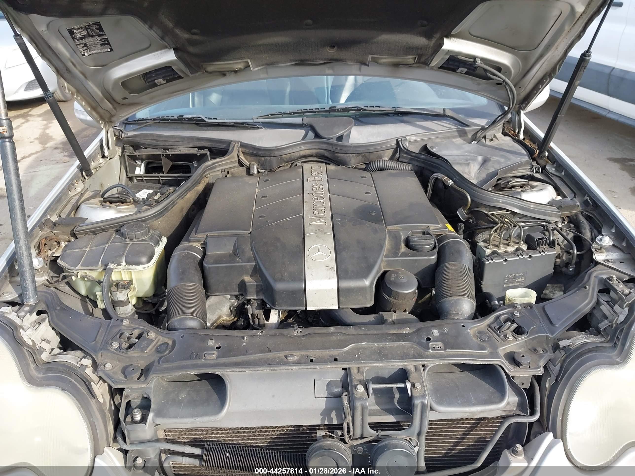 2001 Mercedes-benz C 320   Silver vin: WDBRF64J01F115268