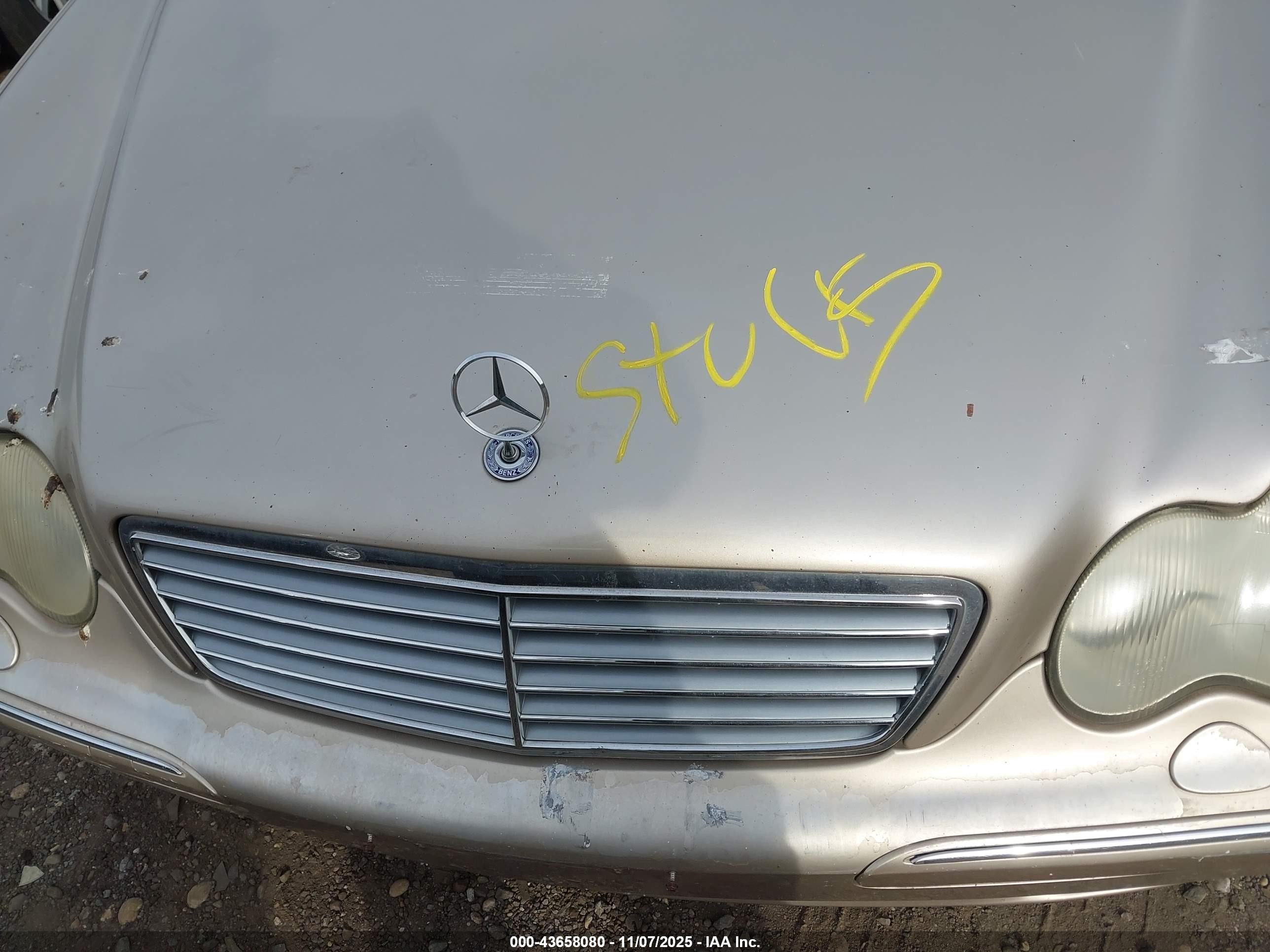 2002 Mercedes-benz C 320   Gold vin: WDBRF64J02E008132