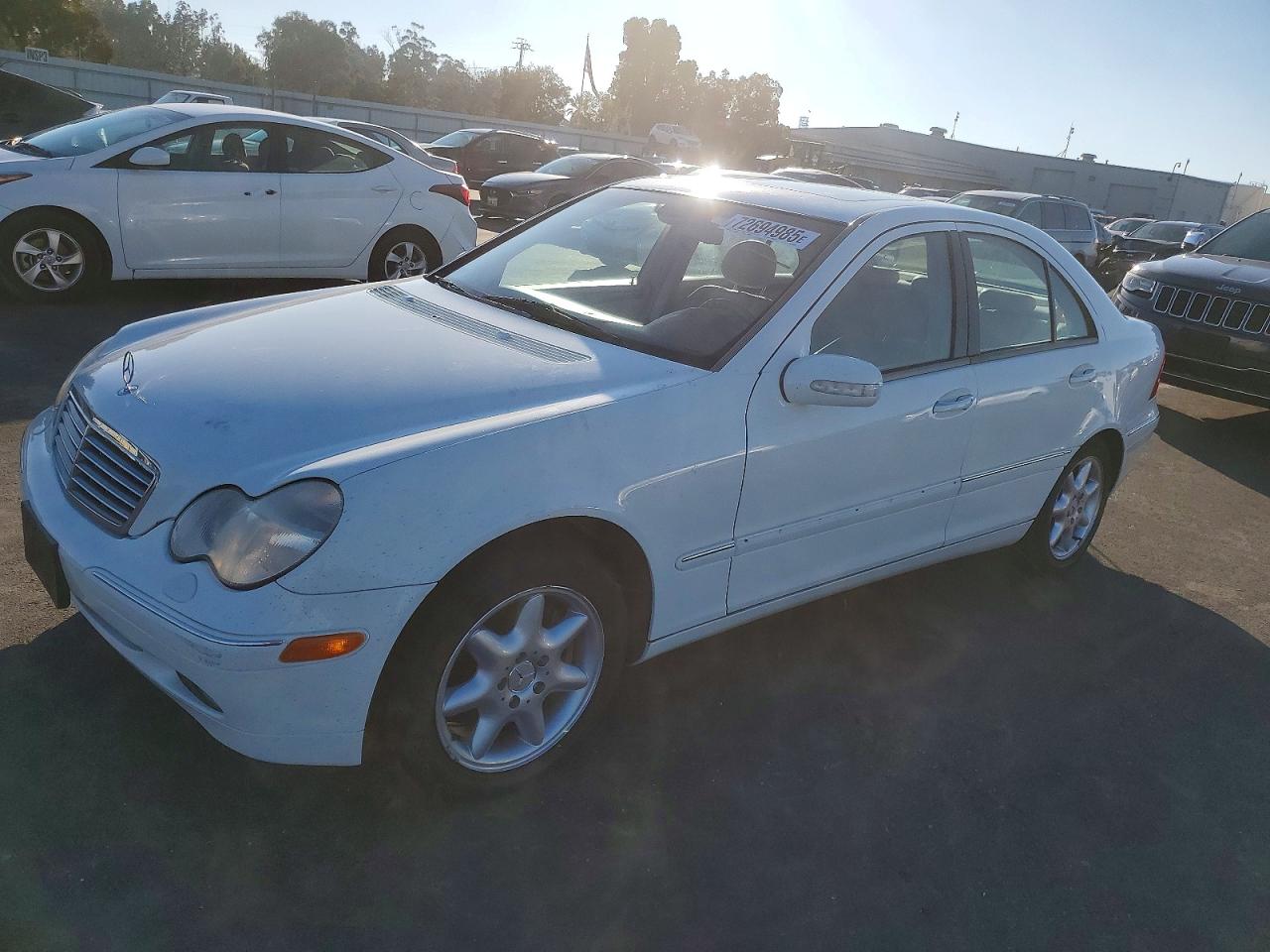 2002 Mercedes-benz C 320 White vin: WDBRF64J02F244418