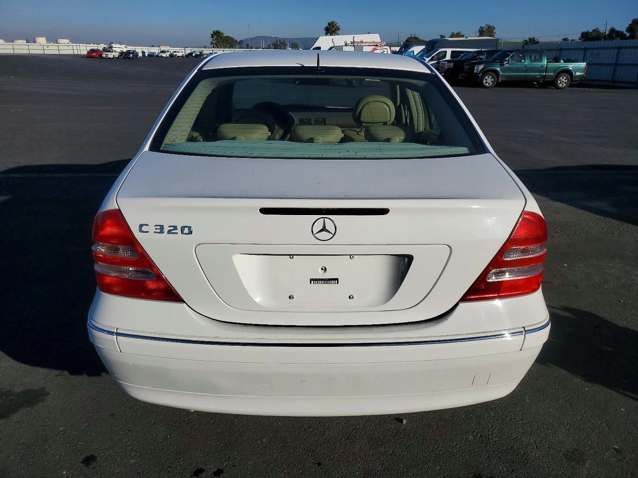 2002 Mercedes-benz C 320 White vin: WDBRF64J02F244418