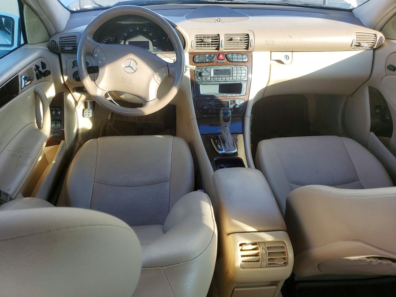 2002 Mercedes-benz C 320 White vin: WDBRF64J02F244418