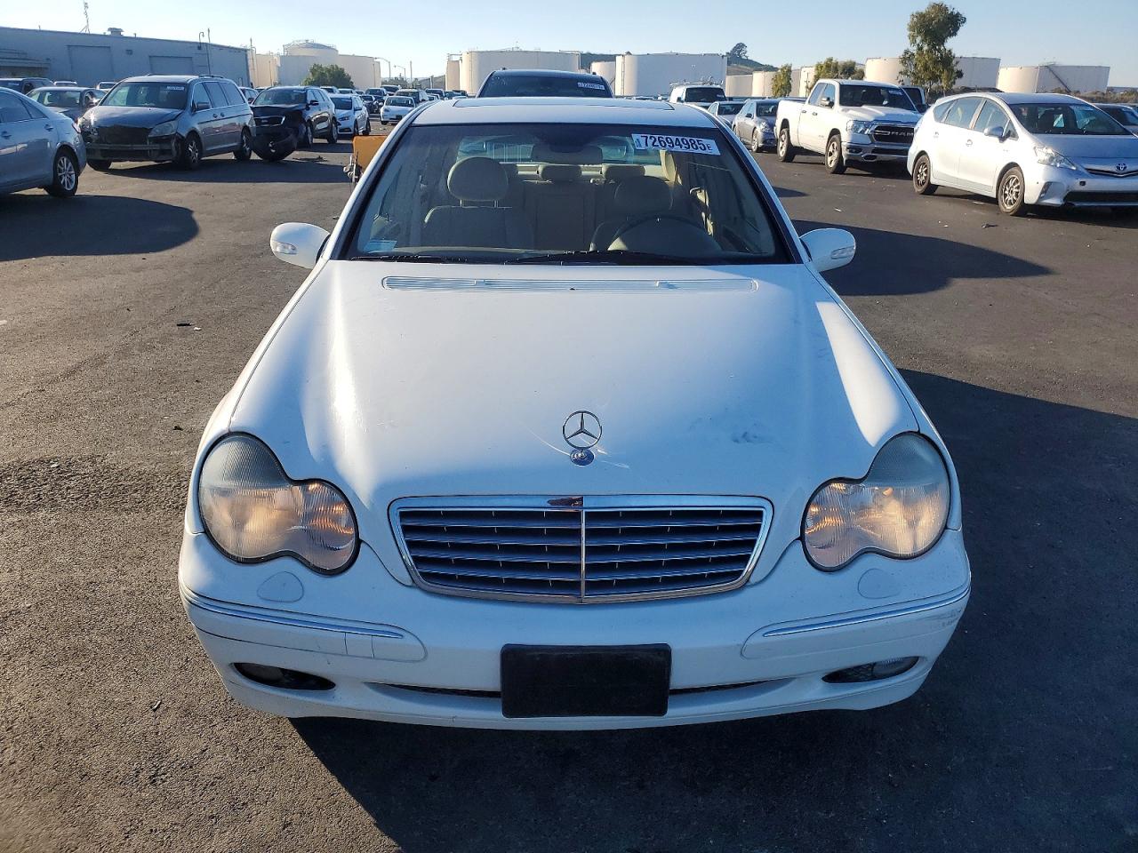 2002 Mercedes-benz C 320 White vin: WDBRF64J02F244418