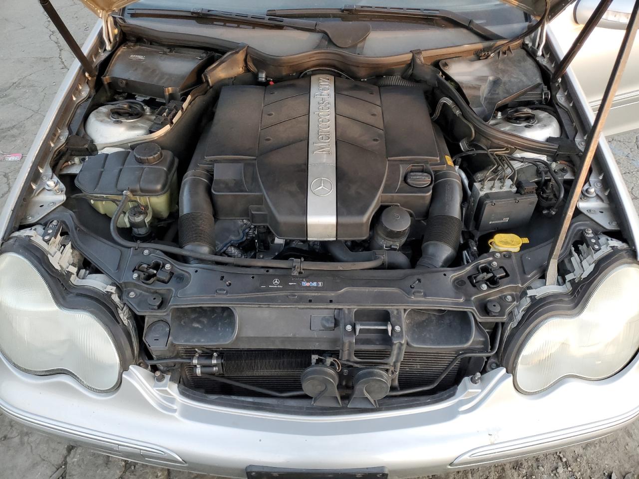 2004 Mercedes-benz C 320 Silver vin: WDBRF64J04F466377
