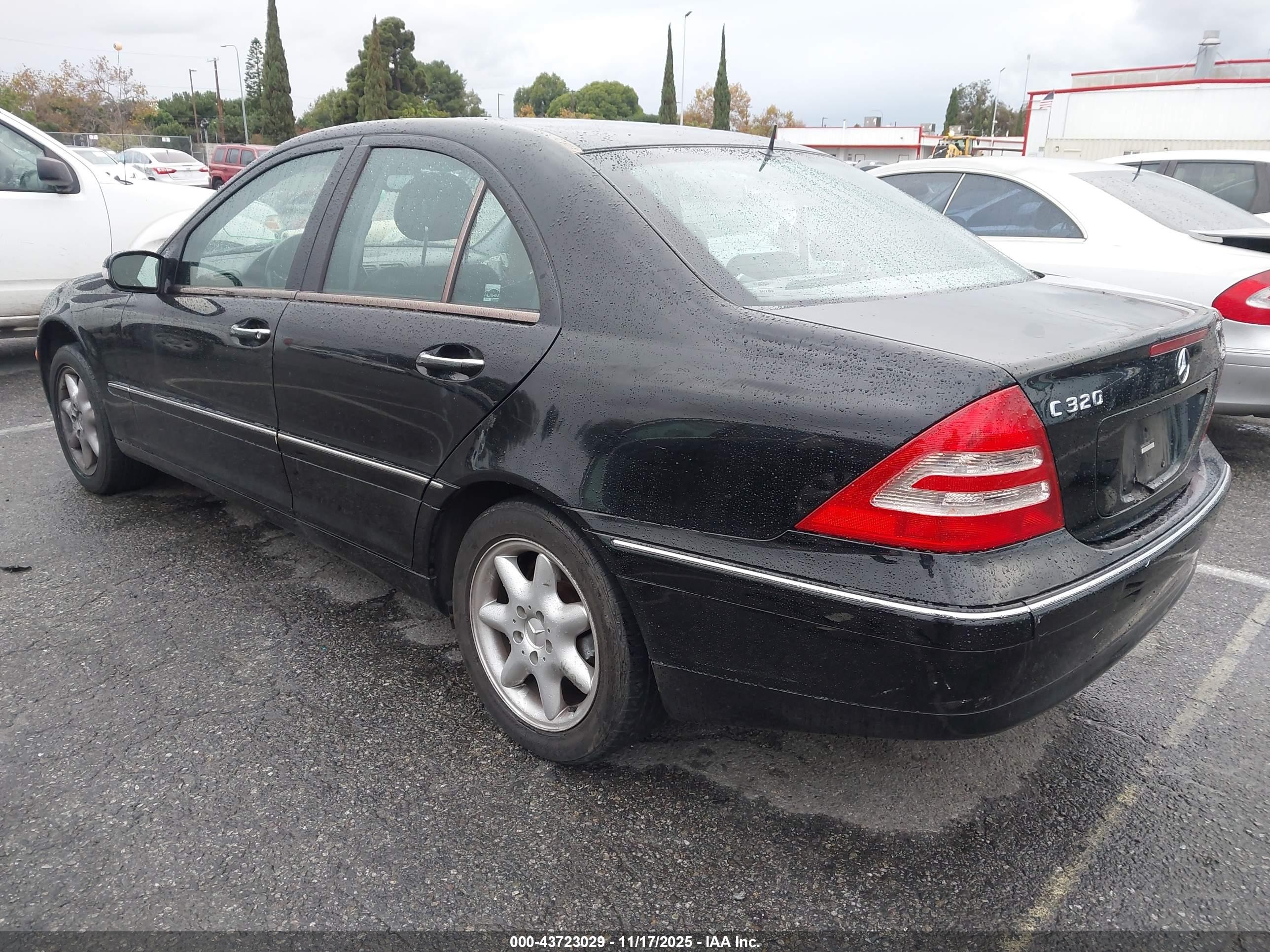 2001 Mercedes-benz C 320   Black vin: WDBRF64J11F072852