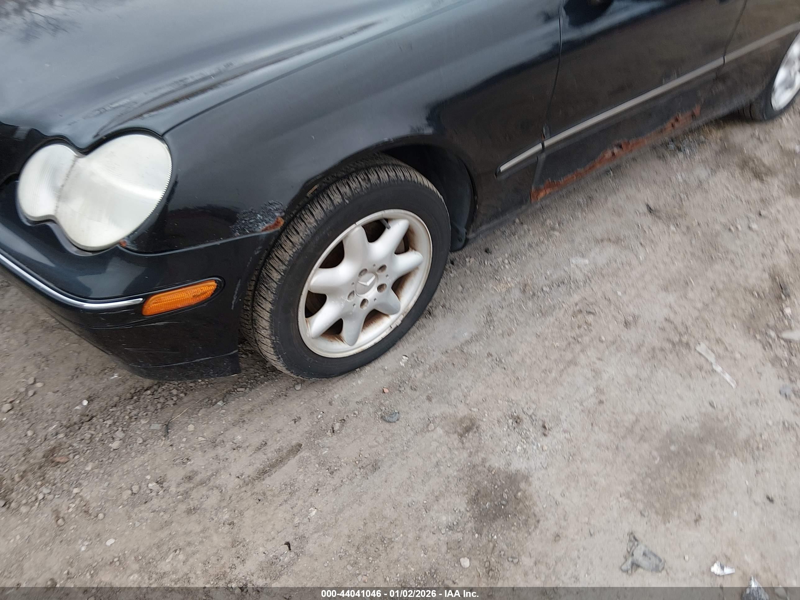 2001 Mercedes-benz C 320   Black vin: WDBRF64J11F080322