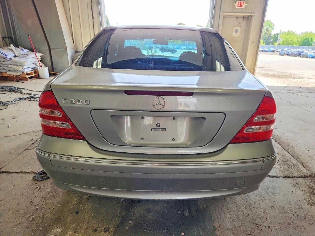 2003 Mercedes-benz C 320 Silver vin: WDBRF64J13F426503