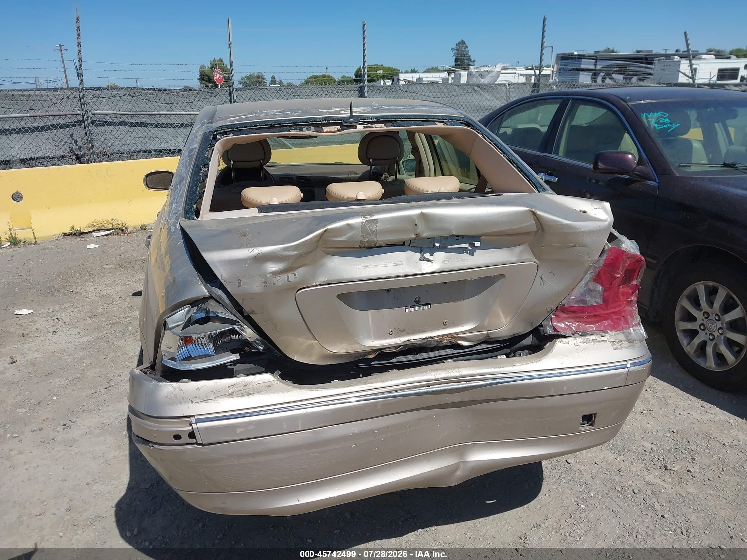 2001 Mercedes-benz C 320 Gold vin: WDBRF64J21F072990
