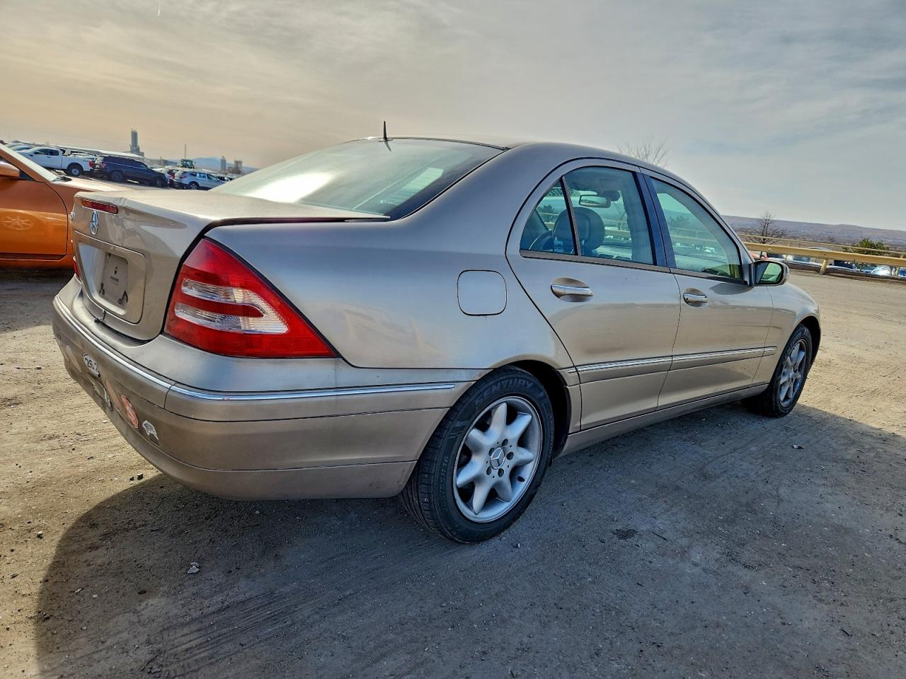 2003 Mercedes-benz C 320 Gold vin: WDBRF64J23F359572