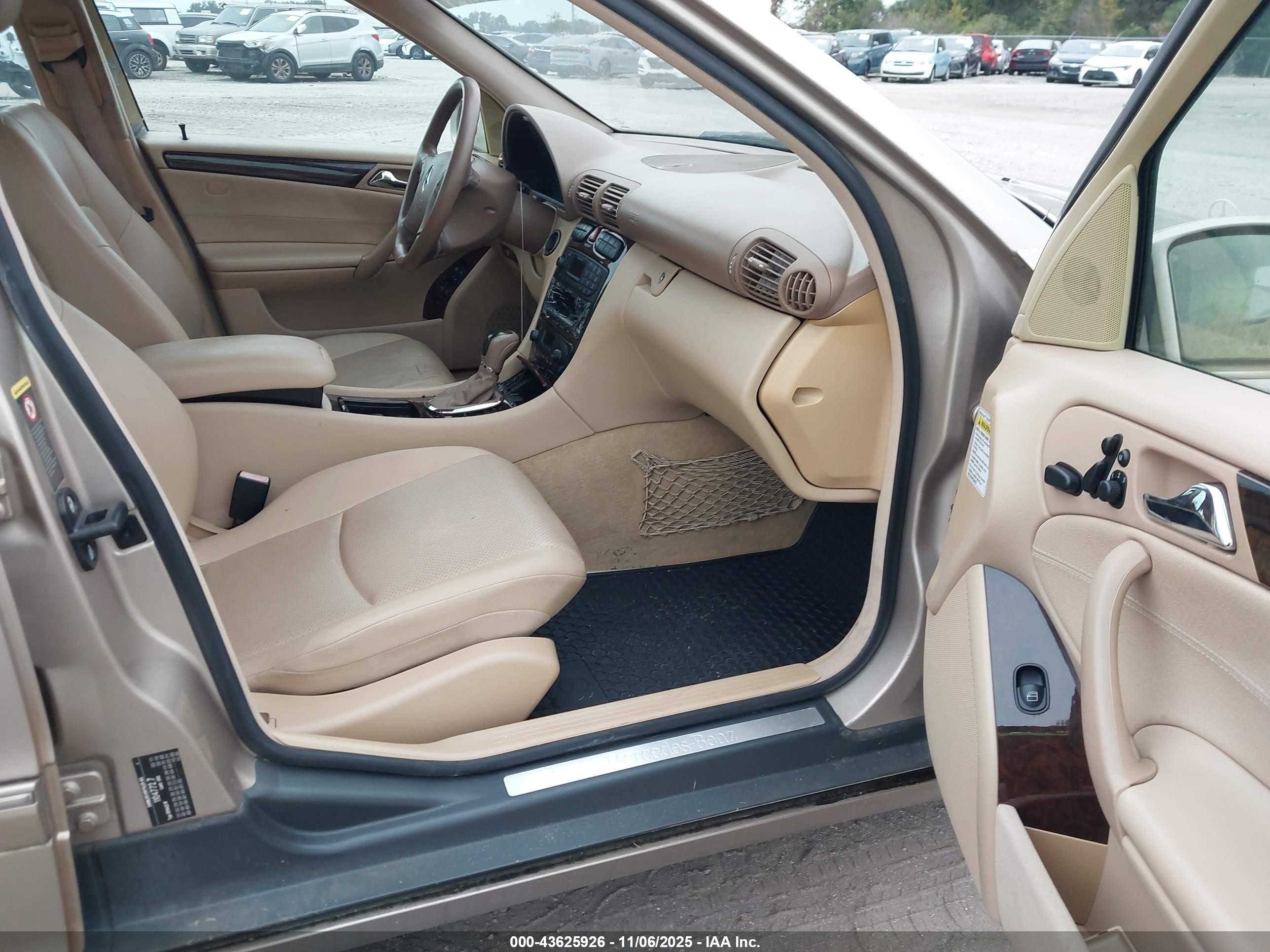 2001 Mercedes-benz C 320 Gold vin: WDBRF64J31F116706