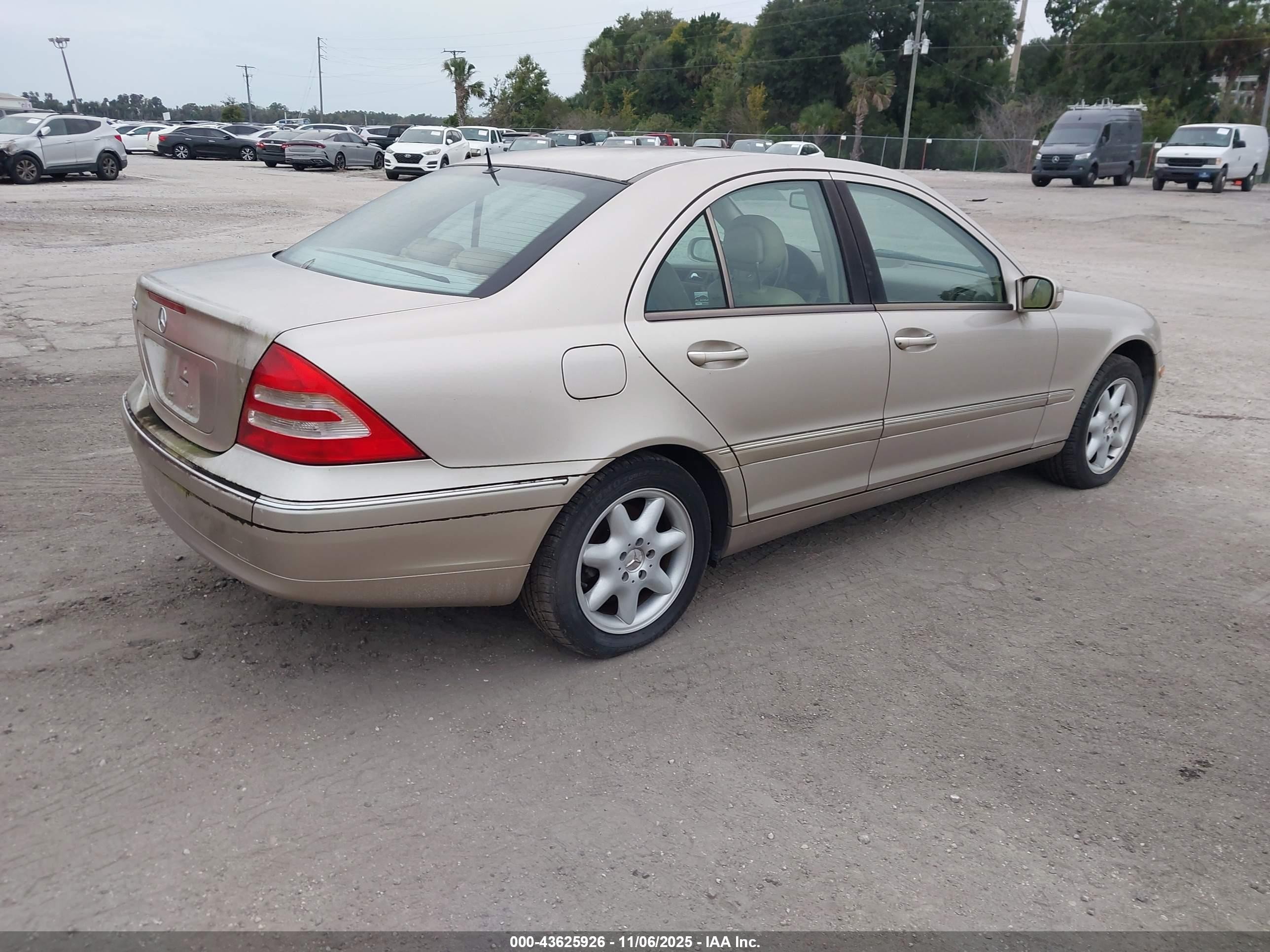 2001 Mercedes-benz C 320 Gold vin: WDBRF64J31F116706