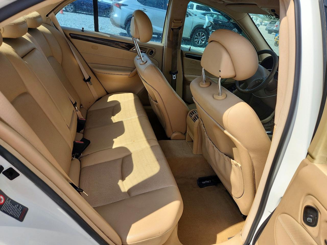 2002 Mercedes-benz C 320 White vin: WDBRF64J32F182576