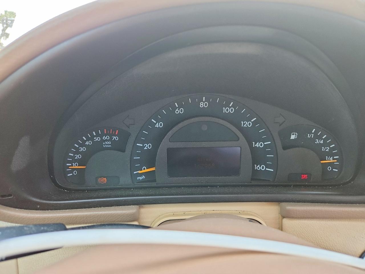 2002 Mercedes-benz C 320 White vin: WDBRF64J32F182576