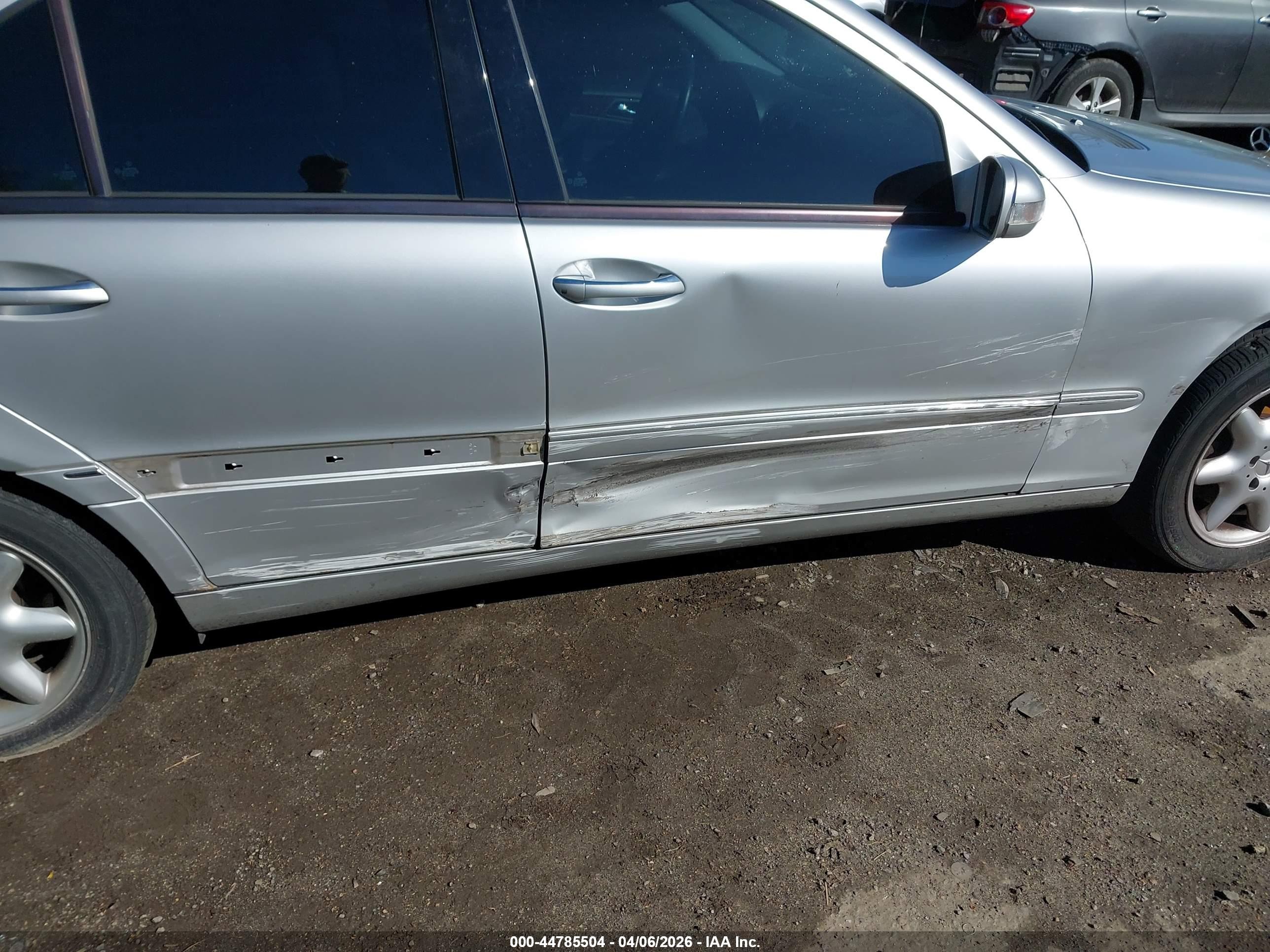 2001 Mercedes-benz C 320   Silver vin: WDBRF64J41F022401